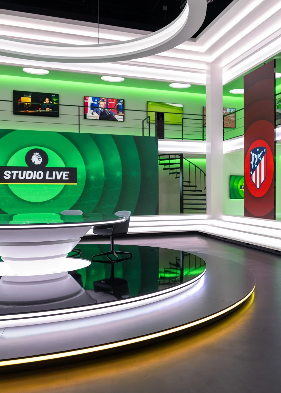 Modular sports broadcasting studio for Play Sports by IT’S YES