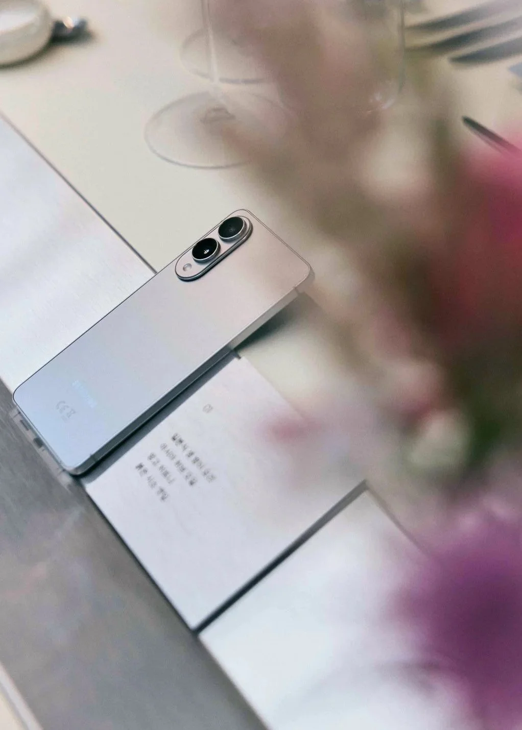 High-end pop-up restaurant interior combining technology, gastronomy and minimal scenography