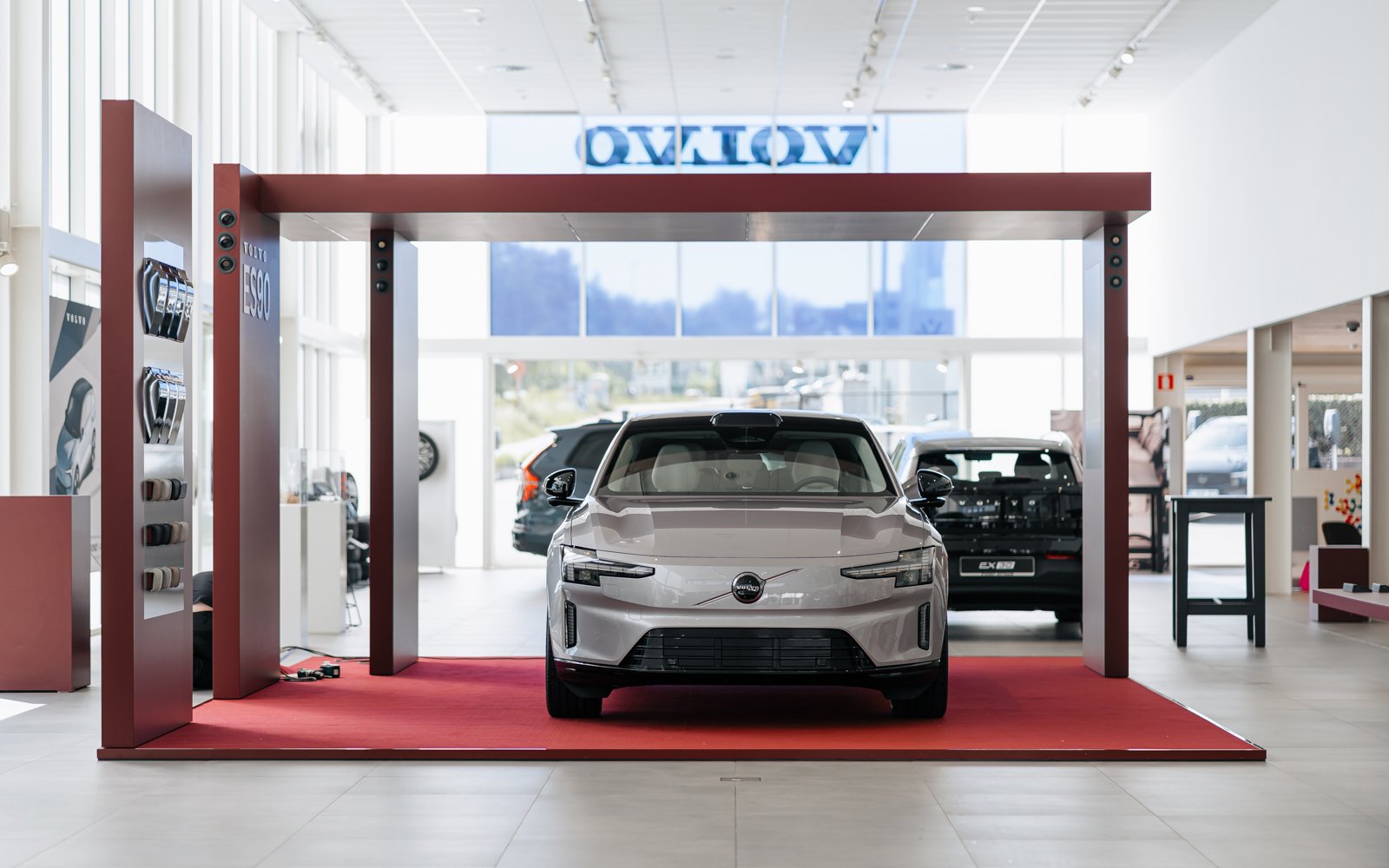 Exhibition booth with high-end materials and durable scenic finishing