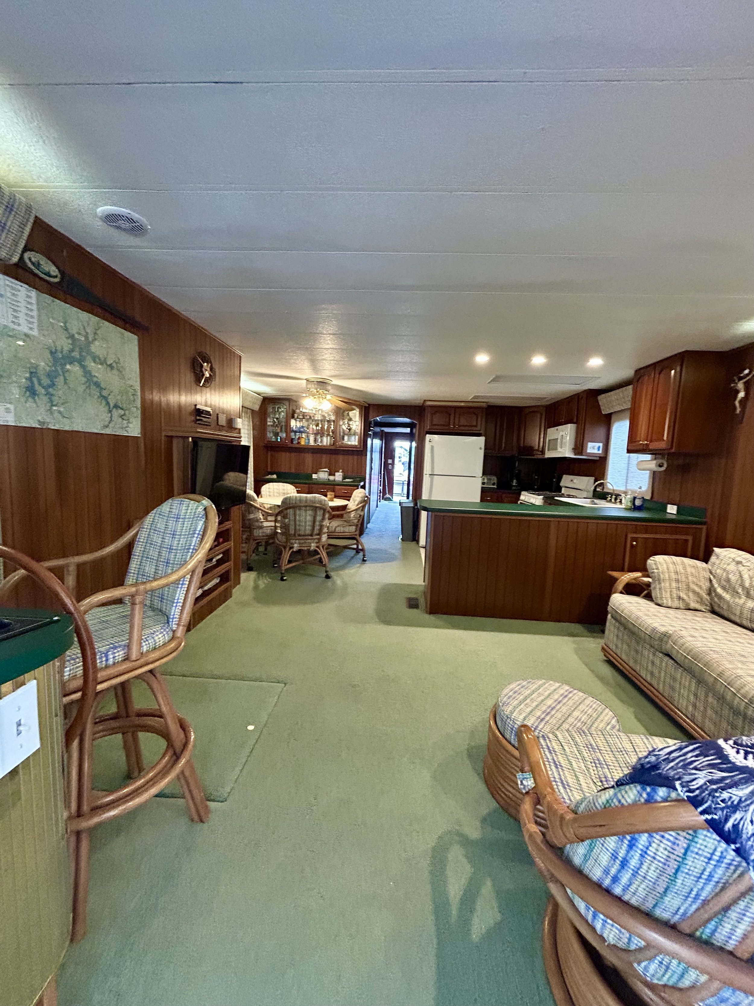 6 livingroom.jpeg