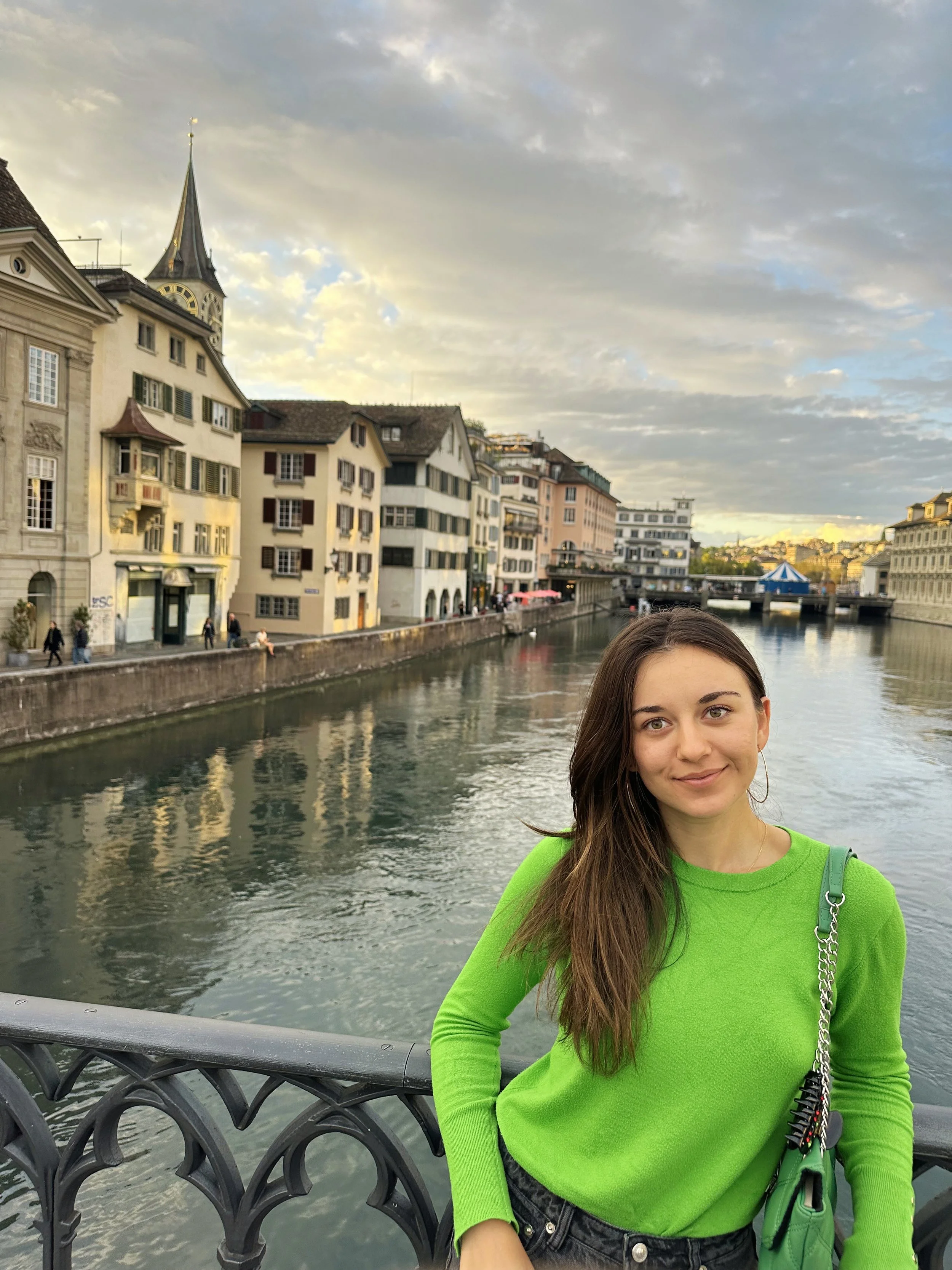 Cutting through the current - Meet editor Alexandra Savu
