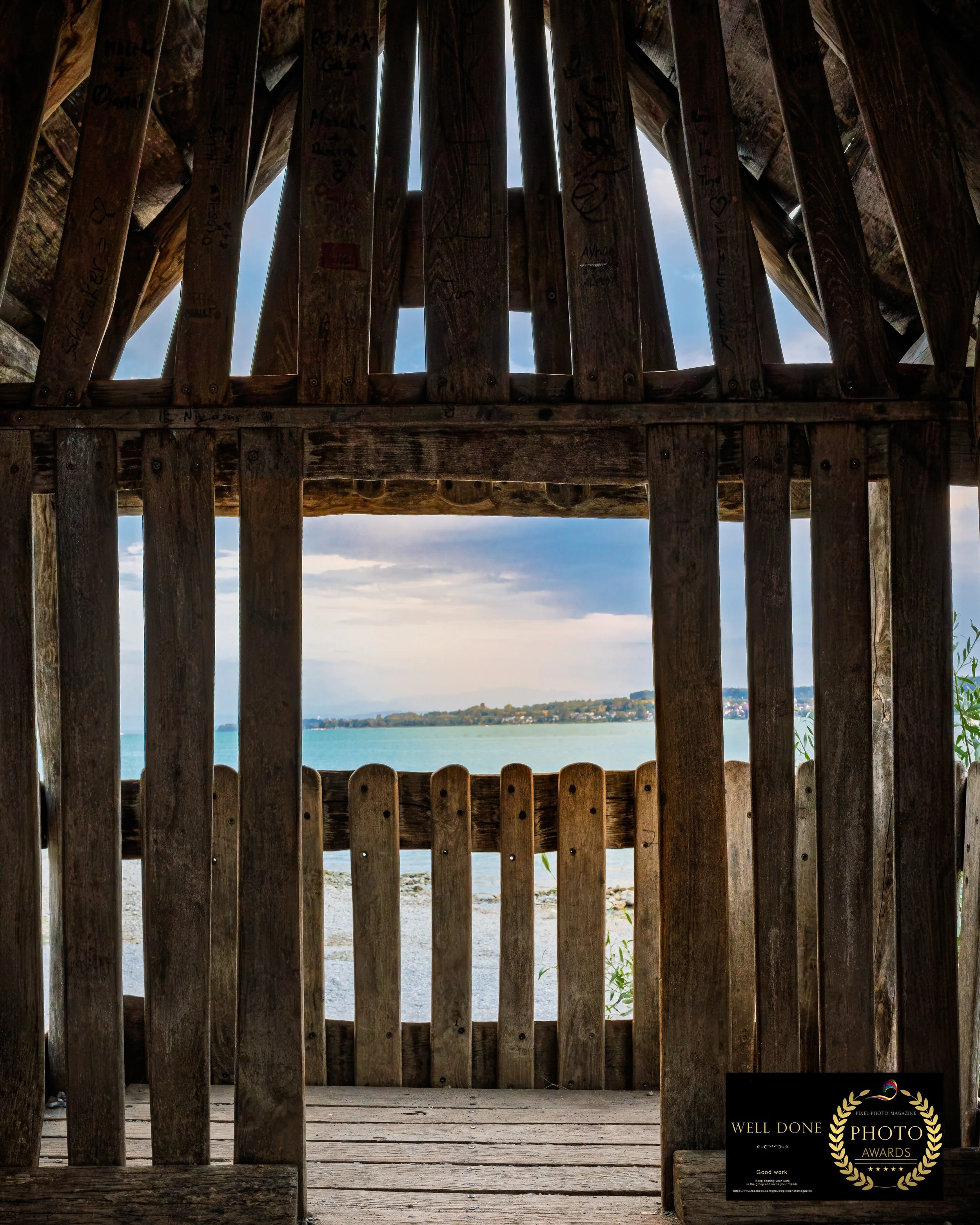 Durchblick zum See · Well Done · Pixel Photo Magazine · 2026