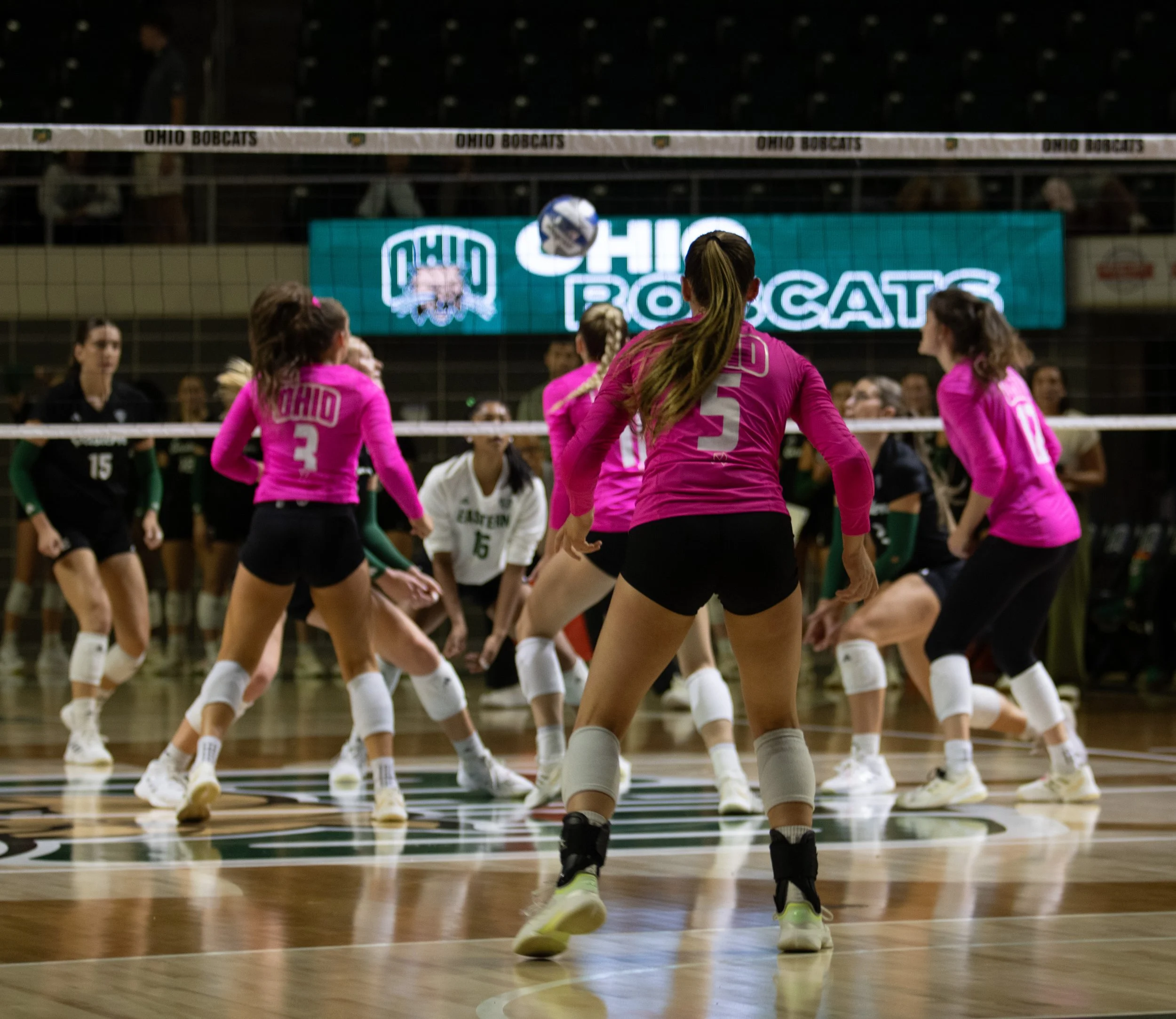 Long_OhioVolleyball1016.jpg