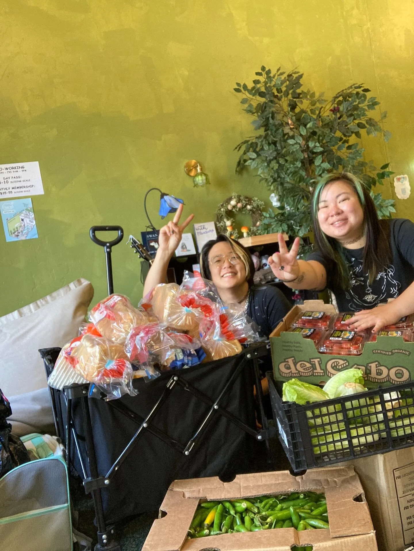 Upcoming FREE MARKET prep and delivery, starting Friday (10/17) through Sunday (10/19) ⭐ Did you know that every other week we host a FREE MARKET with essentials, such as clothing and food for the K-Town community? All funds and donations we receive 