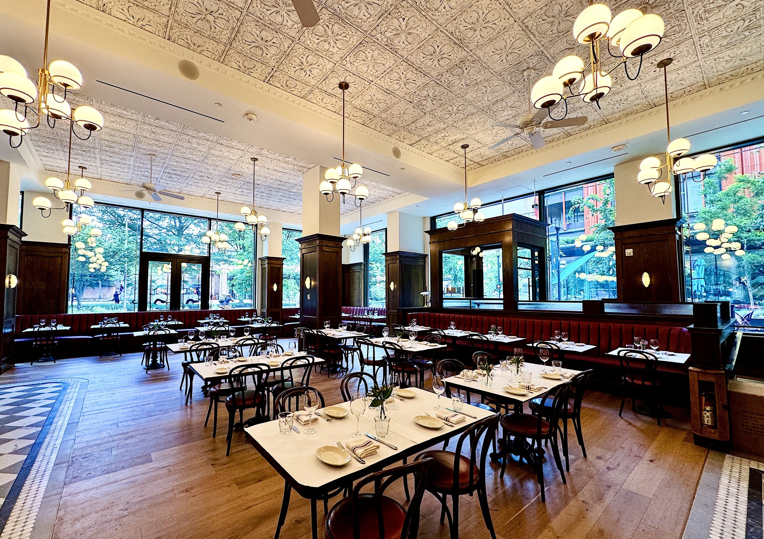 Bar Colline Interior_5_Mykl_Wu.jpg