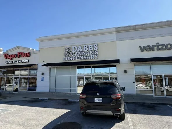Ribbon Cutting Ceremony at the Dabbs Cannabis Dispensary South Frontage in Meridian.