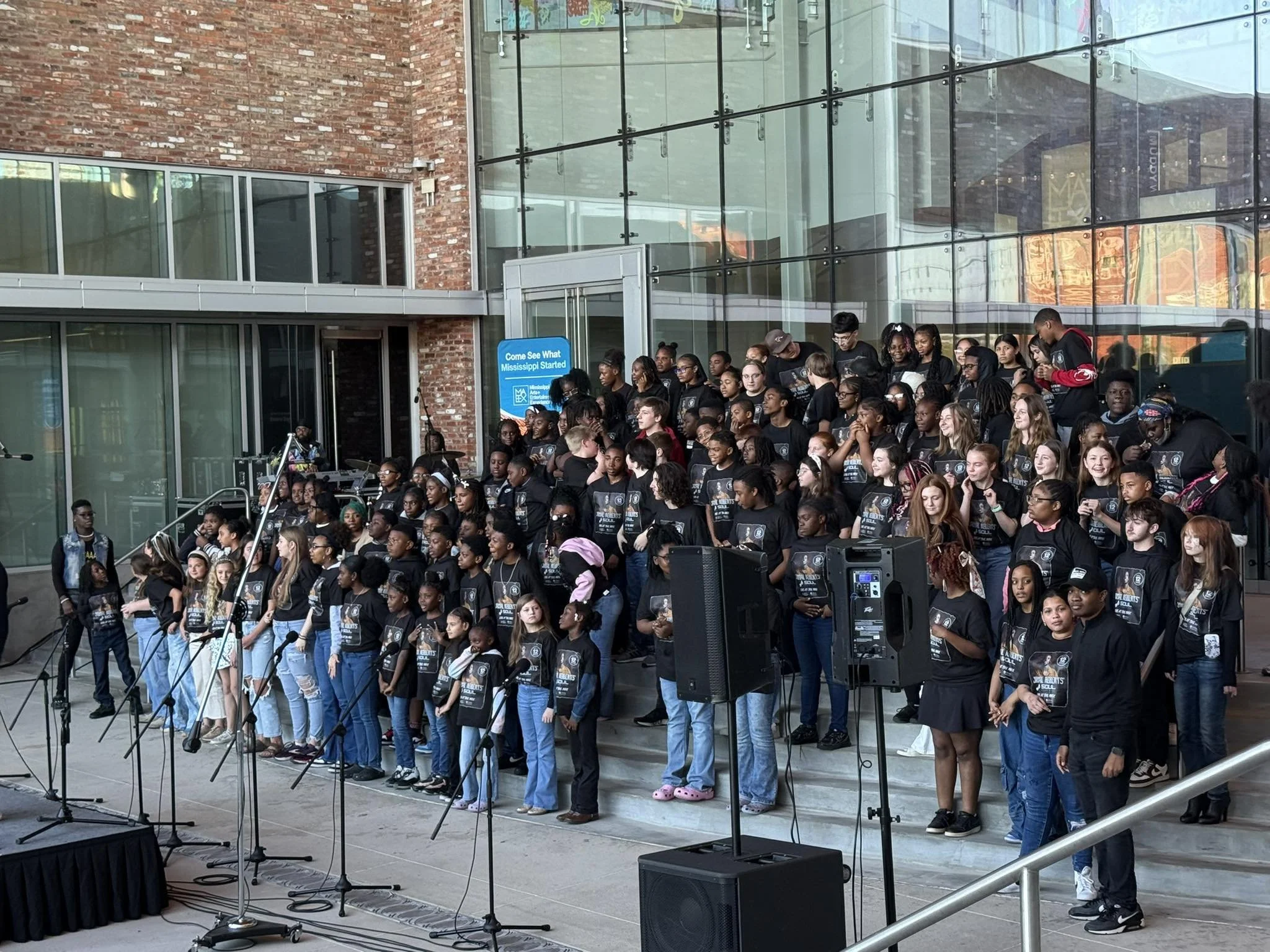 Jamal Roberts’ Aoul Sound Choir - The MAX