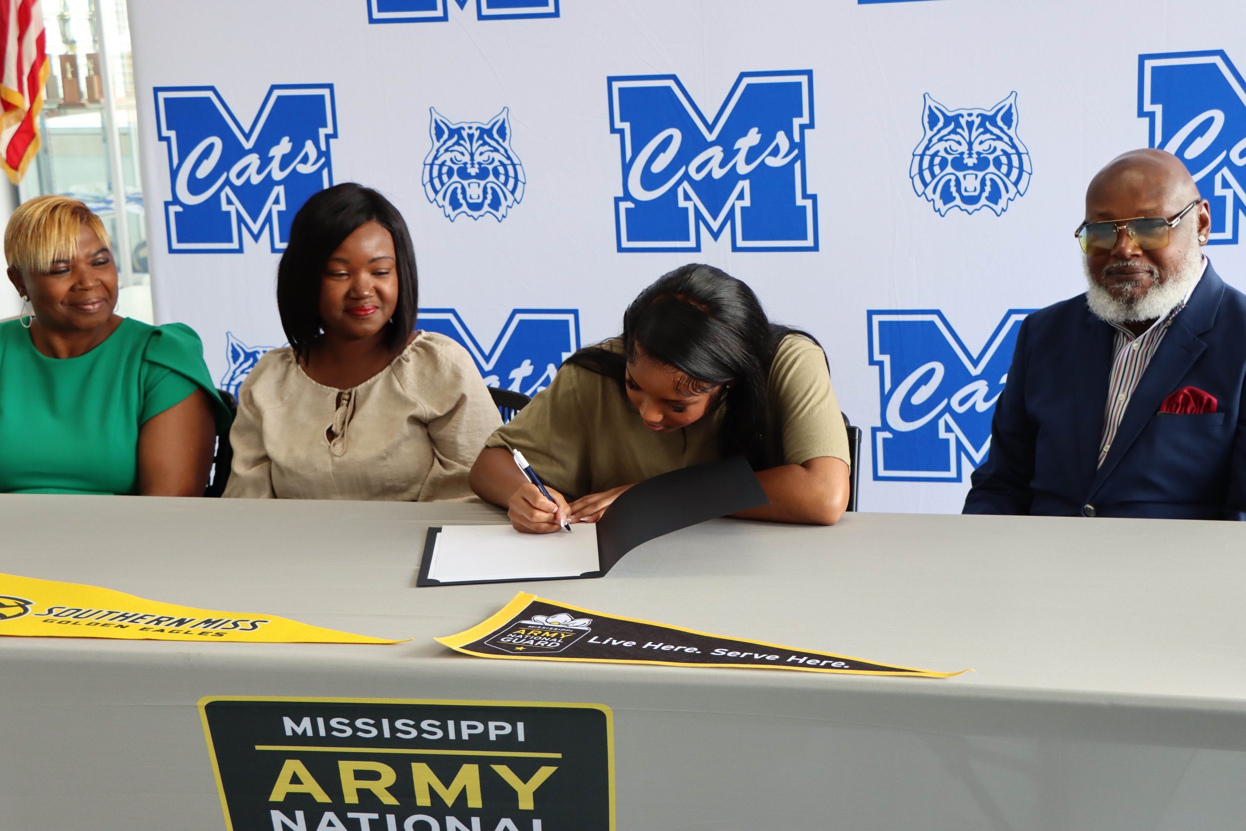 Mallory Mosley Signing 3.jpg