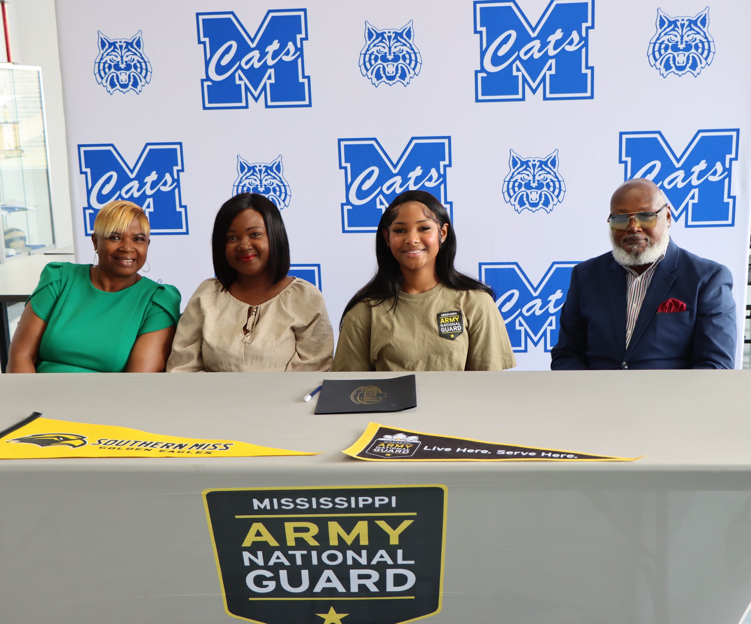 Mallory Mosley Signing 2.jpg