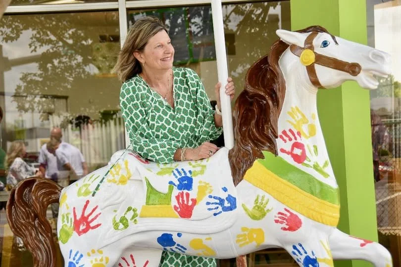 Cater’s Market celebrates 20 years with horse unveiling