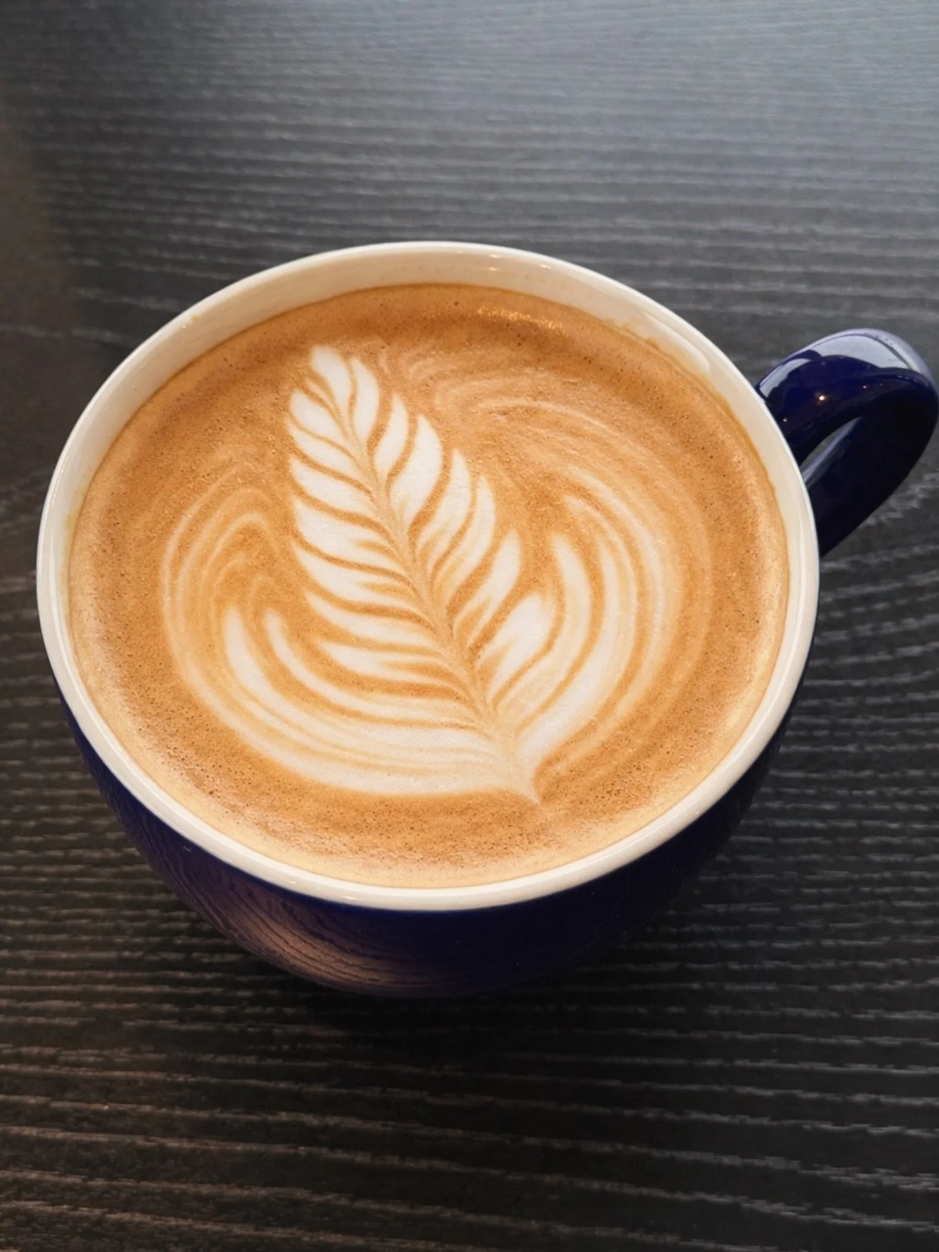 Good coffee, even better mornings 💙 

#riverbrewcafe #latteart #kamloopscoffee #kamloopscafe