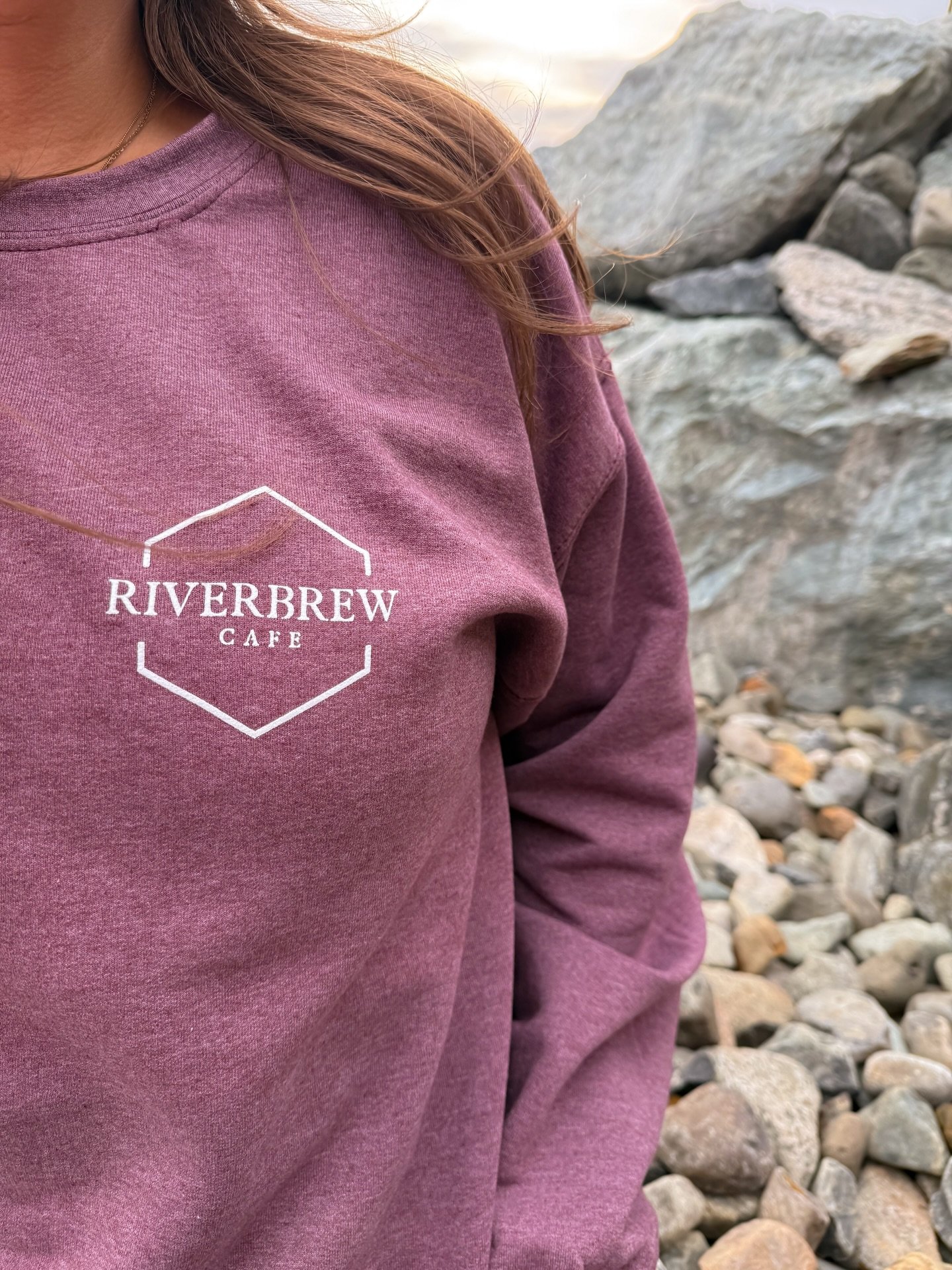 Happy Weekend! Crewnecks are officially available in store! (in two colours)☕️🩷💚