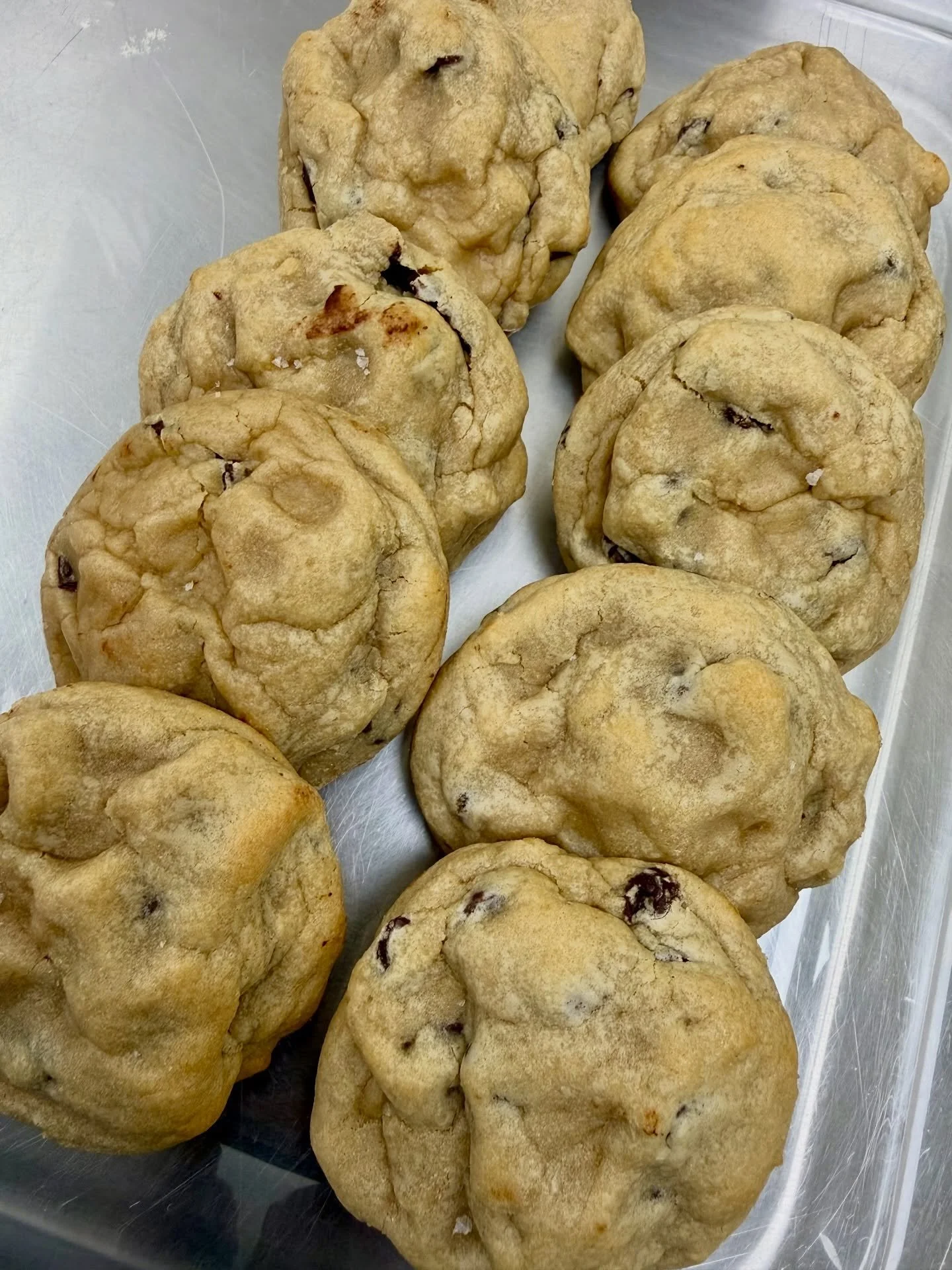 Meet the newest sweet addition to our bakery shelf: @augustbakeryhouse 🍪✨

We&rsquo;re so excited to welcome a talented local baker to Riverbrew! Starting now, you&rsquo;ll find her fresh, handmade cookies on our shelves every single day!

Always pr