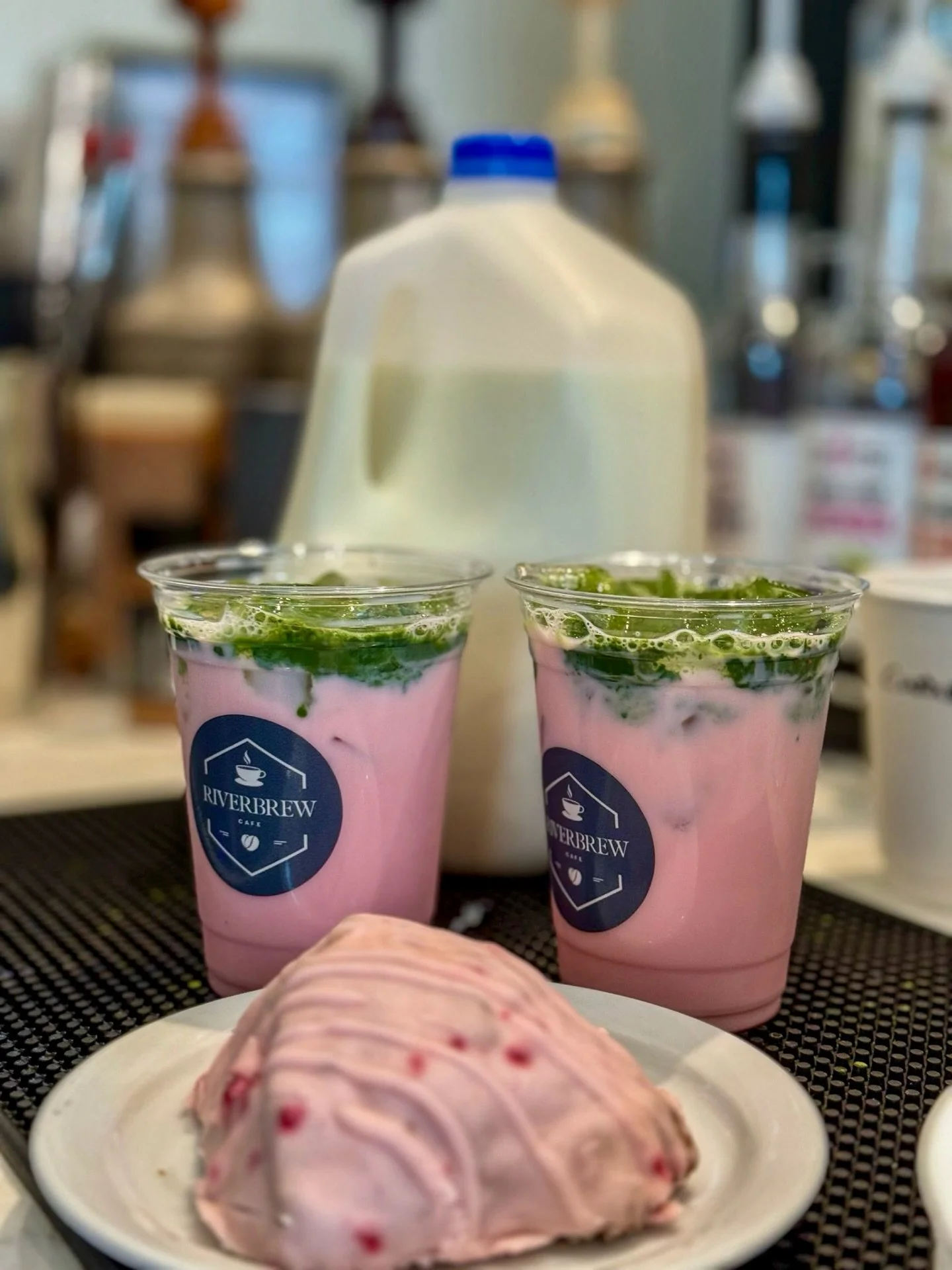 Raspberry Matcha made with @aromablends.co matcha and @blackwelldairyfarm milk paired with a fresh Sourdough Raspberry Scone from @candyandcrust 🍓🥛🍵🥐

Supporting local here at Riverbrew Cafe 🫶🏻 

#kamloopscafe #supportlocal #newbusiness #kamloo