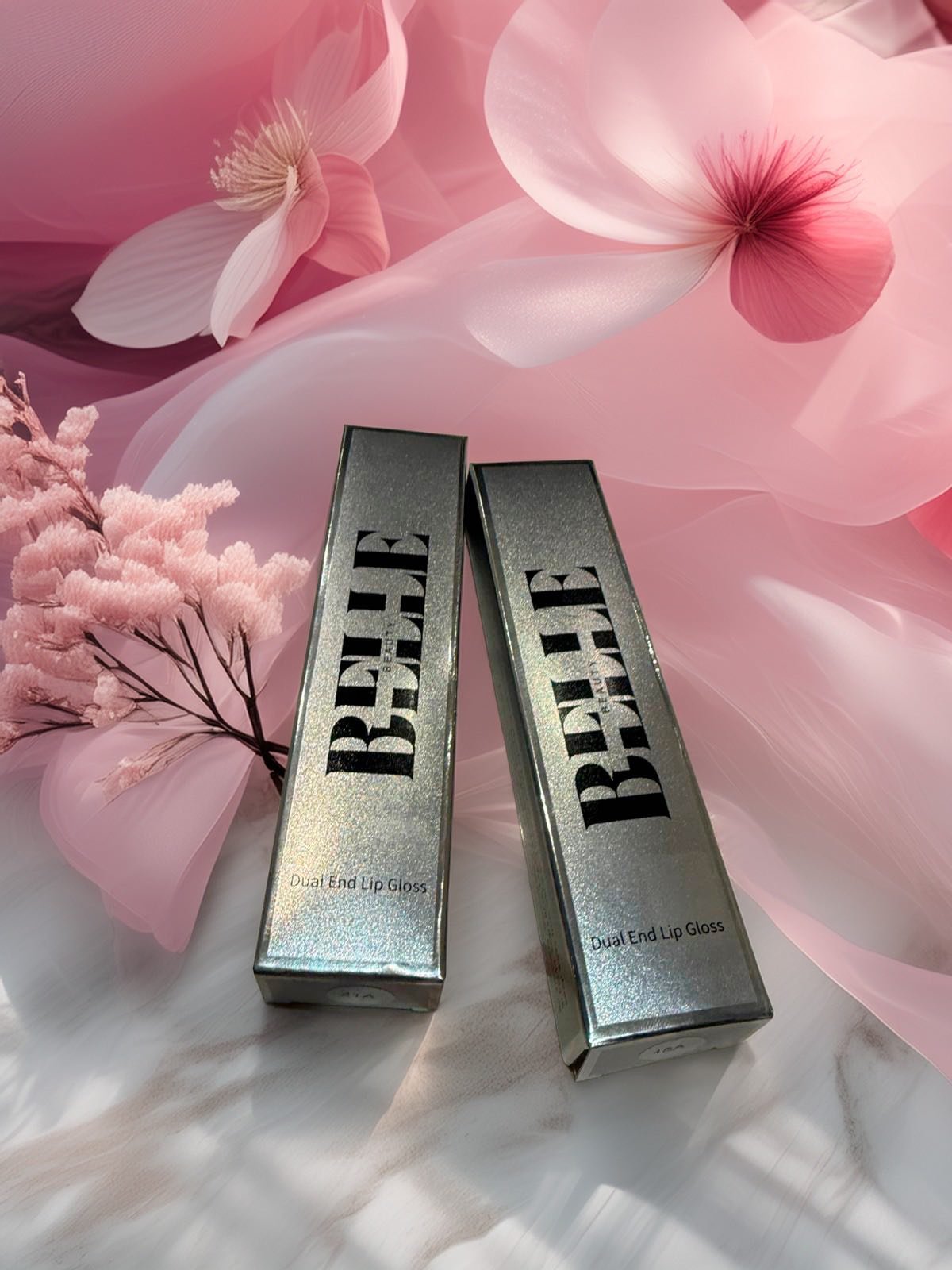 NEW ✨ Dual Lip Gloss is here!

Two stunning shades that are perfect on their own or combined together 😍
And the best part? Each product includes two essentials in one &ndash; a lip liner on one end and a beautiful lip gloss on the other 💋

💄 Shade