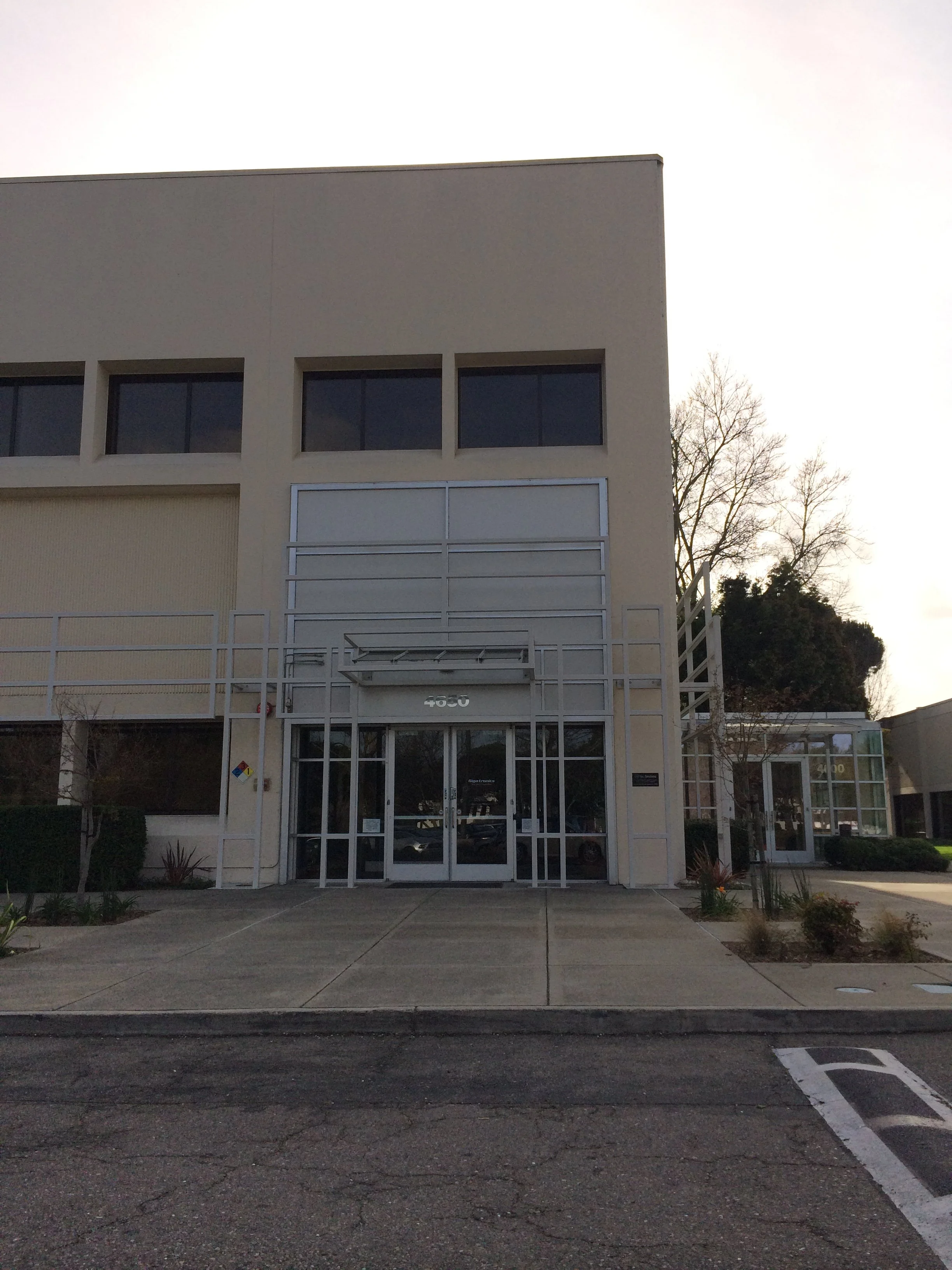 2014-03-06 Pre Renovation 4600 Bldg.jpg