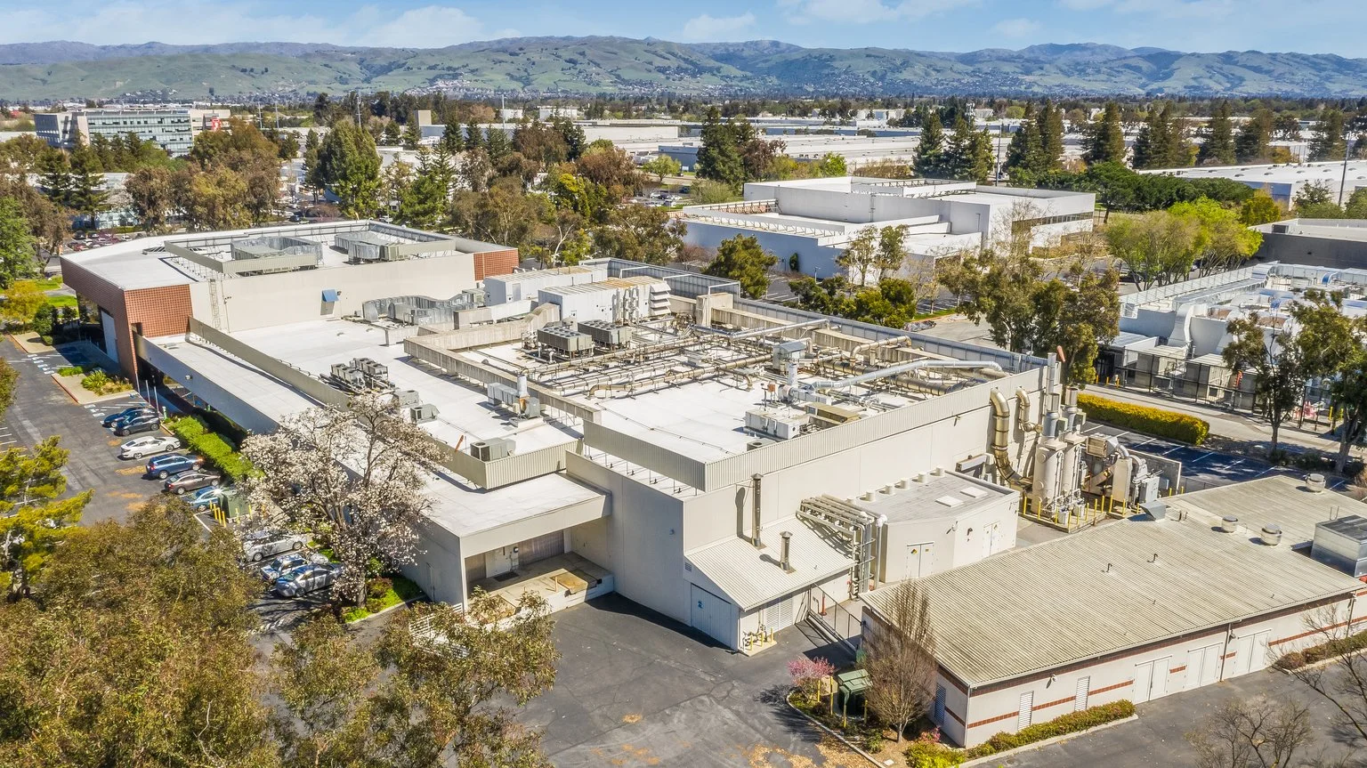 2581 Junction_Aerial from Rear.jpg
