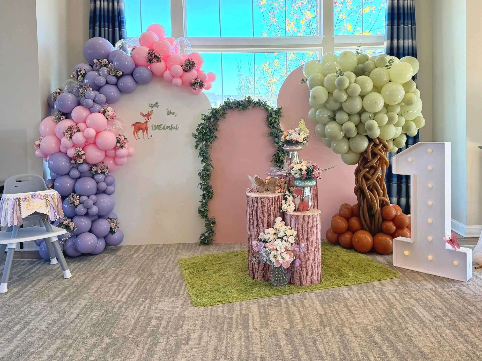 Isnt she onederful backdrop.jpg