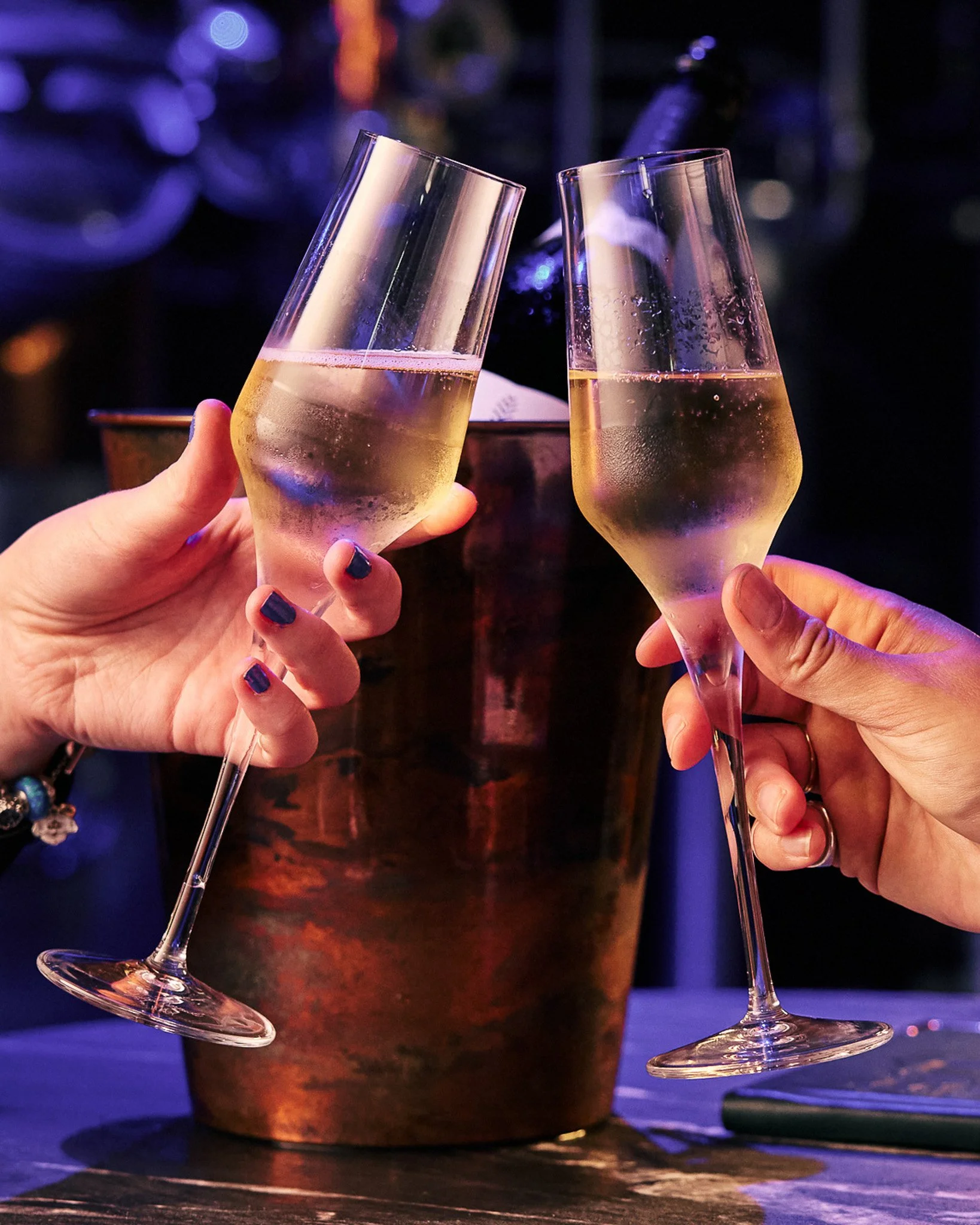 Galentines Day - live singer and special cocktails