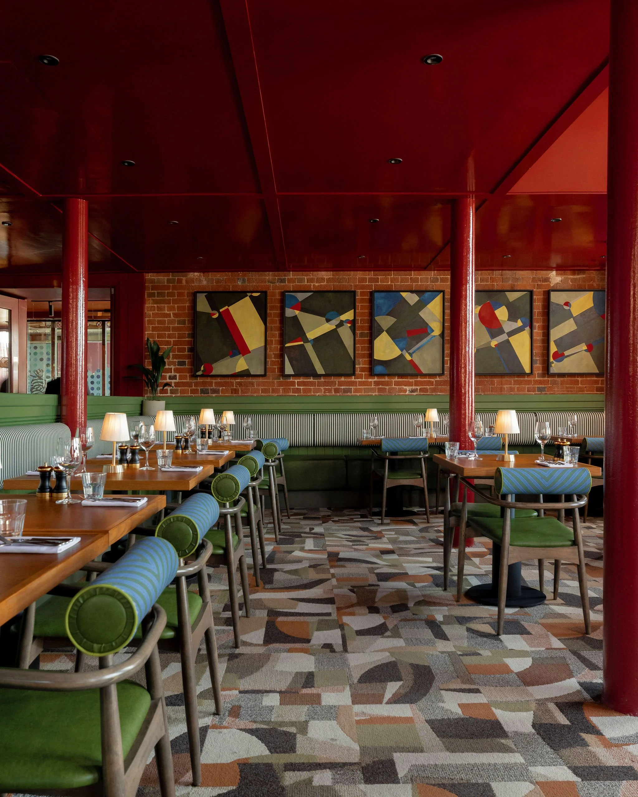 4DiningRoomLeft1-2-edit.jpg