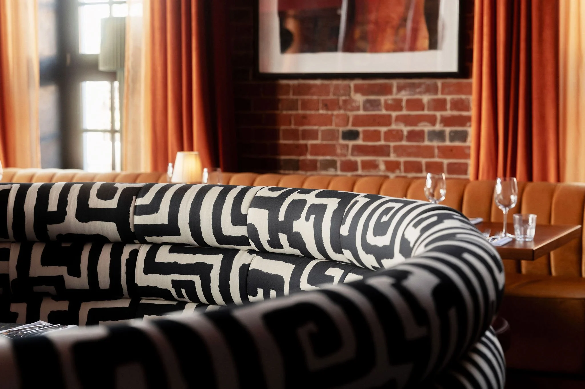 6DiningRoomRightBlueB7-edit.jpg