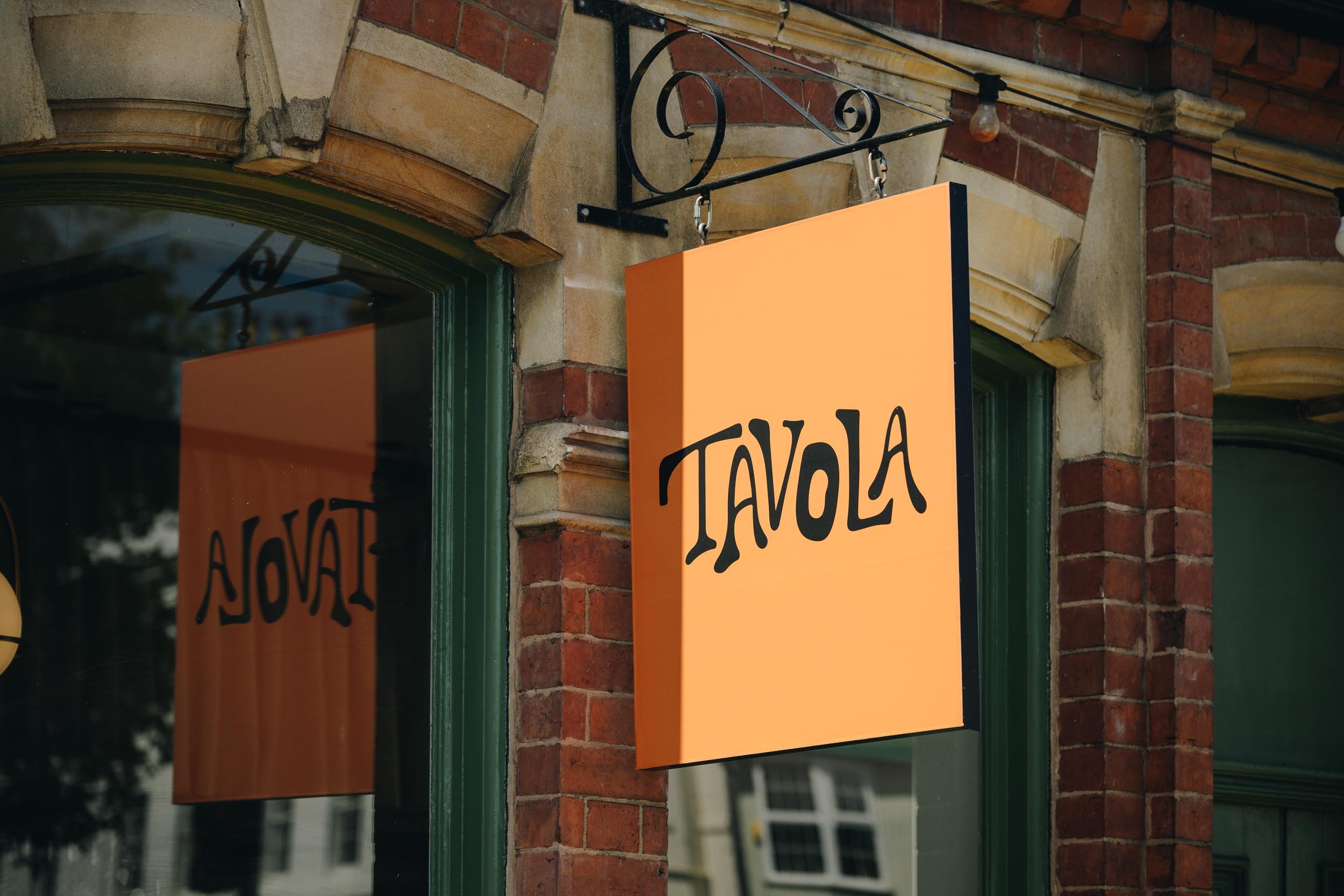 Web_Tavola-(photo_by_Tom_Bird)-2.jpg