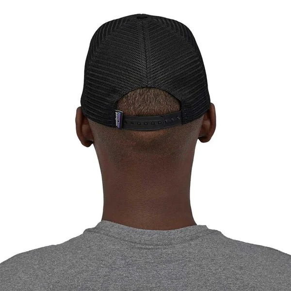 Patagonia-P-6-LOGO-TRUCKER-HAT-BLK-3_grande.jpg