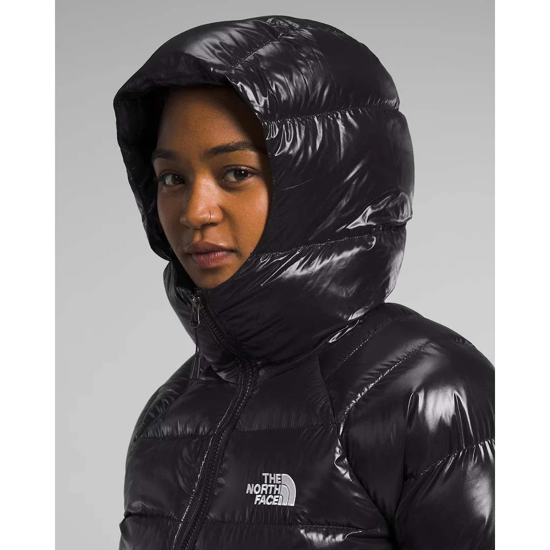 TNF_BLACK_SHINE_Zoom__86853.webp