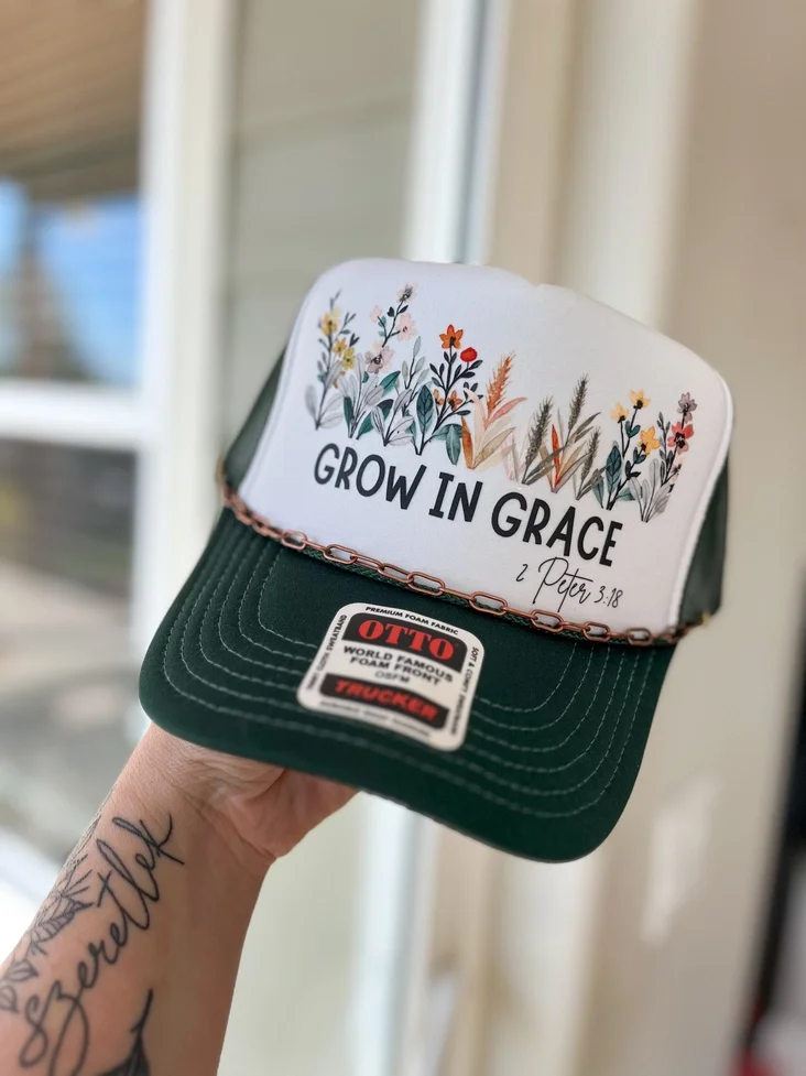 Grow in Grace Graphic Trucker Hat