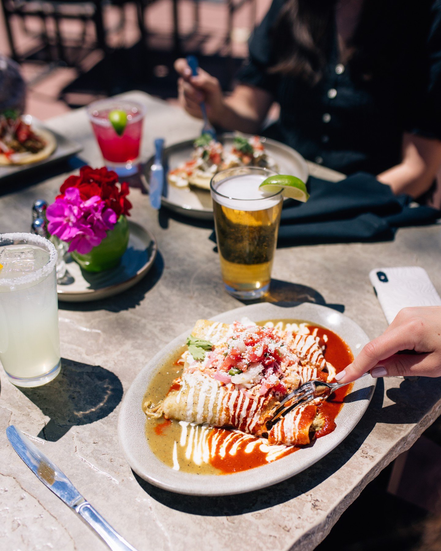 Colorful plates inspired by the Southwest 🌵🌈
Fresh, bold, and beautifully plated at 89Agave.

#89Agave #89AgaveSedona #SedonaRestaurants #MexicanCuisine #Cantina
