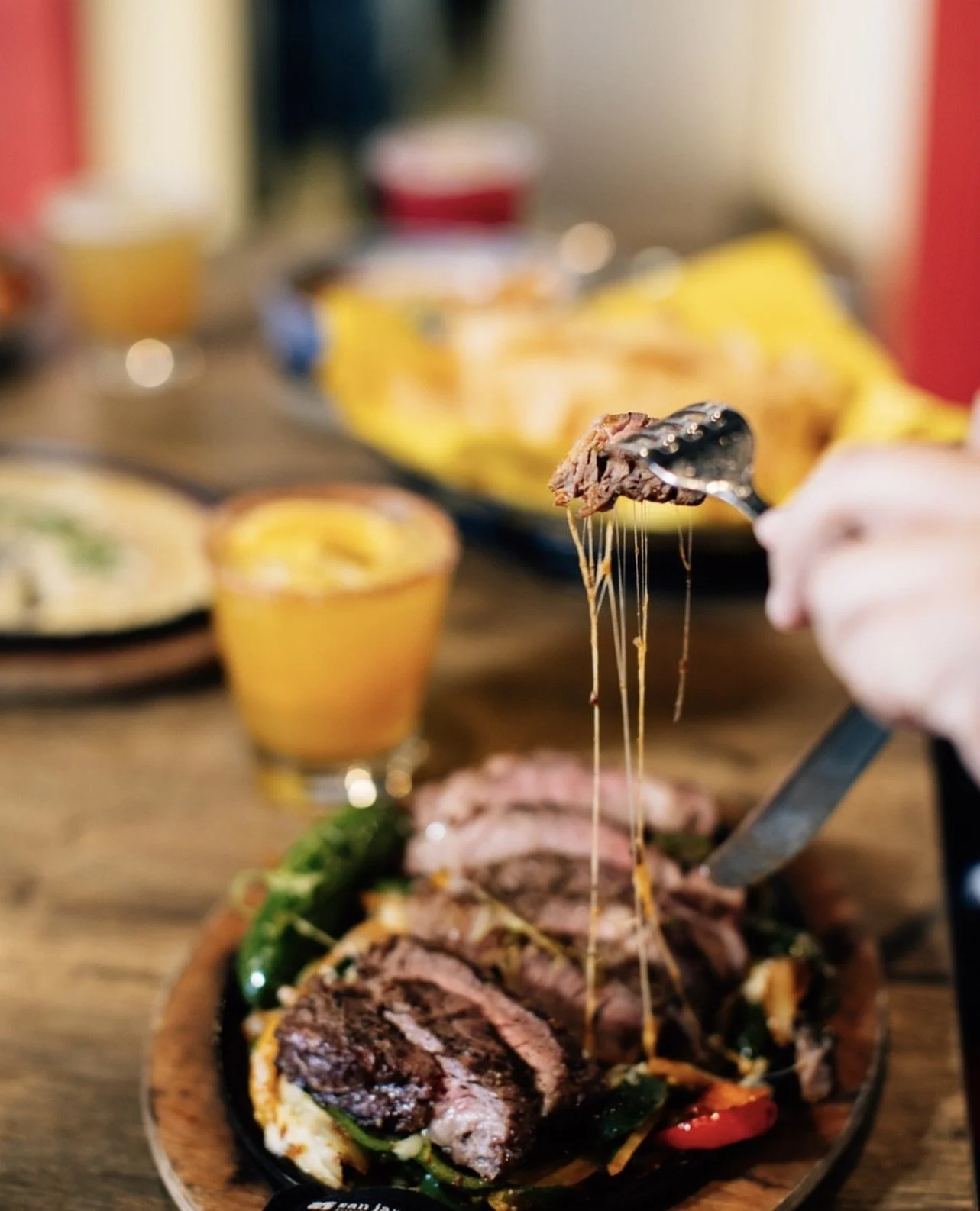 That fajita cheese pull? Pure perfection. 🔥🧀 

See it for yourself at 89Agave Cantina&mdash;tap the link in bio to book your table.