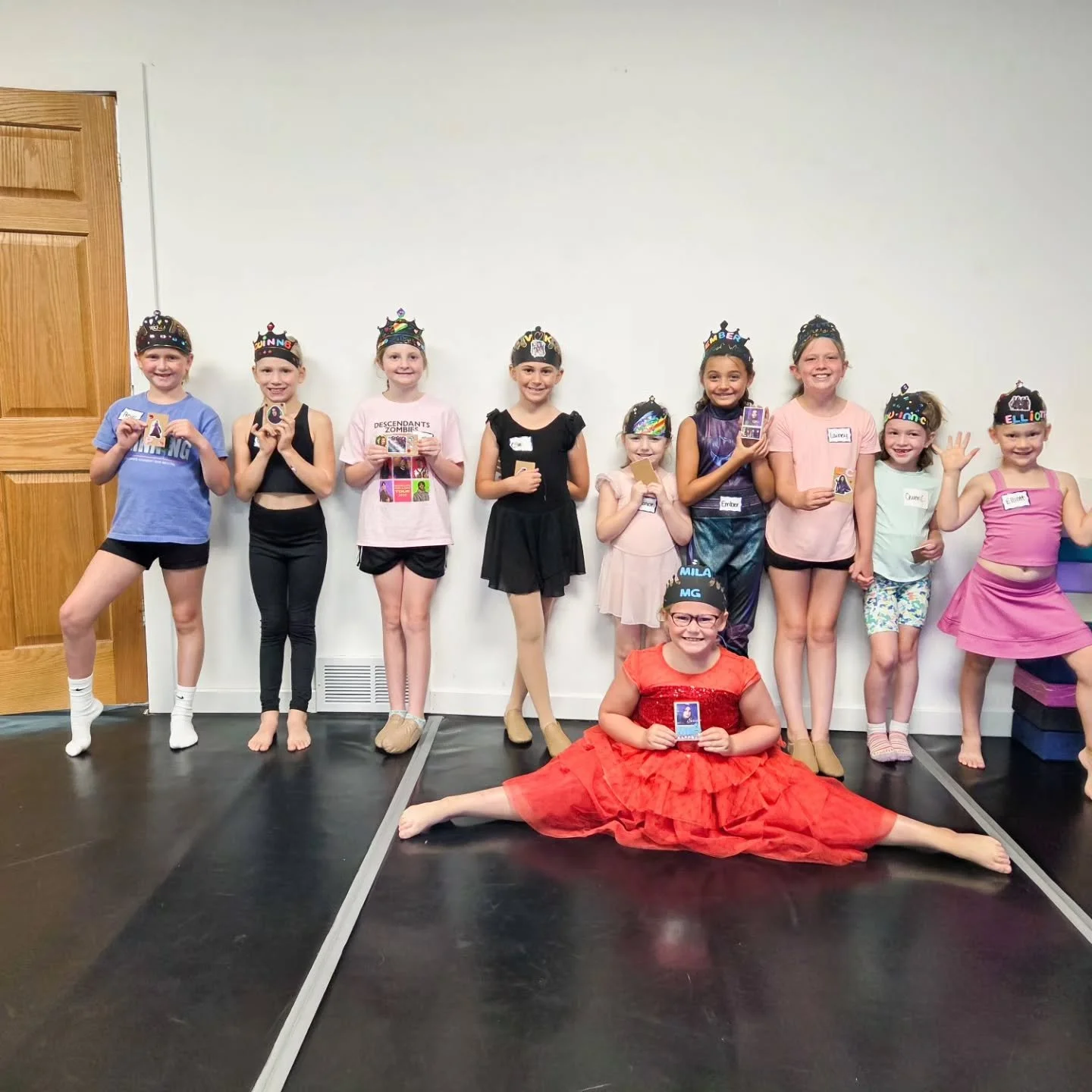 👑 Descendants Dance Camp 👑

We had a blast with our VKs (villain kids) dancing, crafting and playing Mals Dragon Tag! 

#Dance #dancestudio #youthclasses