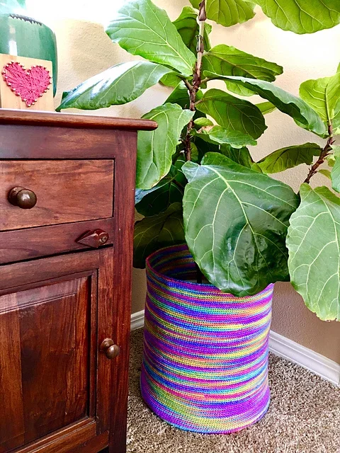 Free_Spirit_Basket_planter_medium2.webp