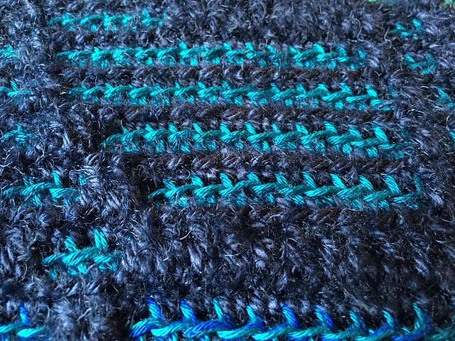Detail_1_-_teal_medium2.webp