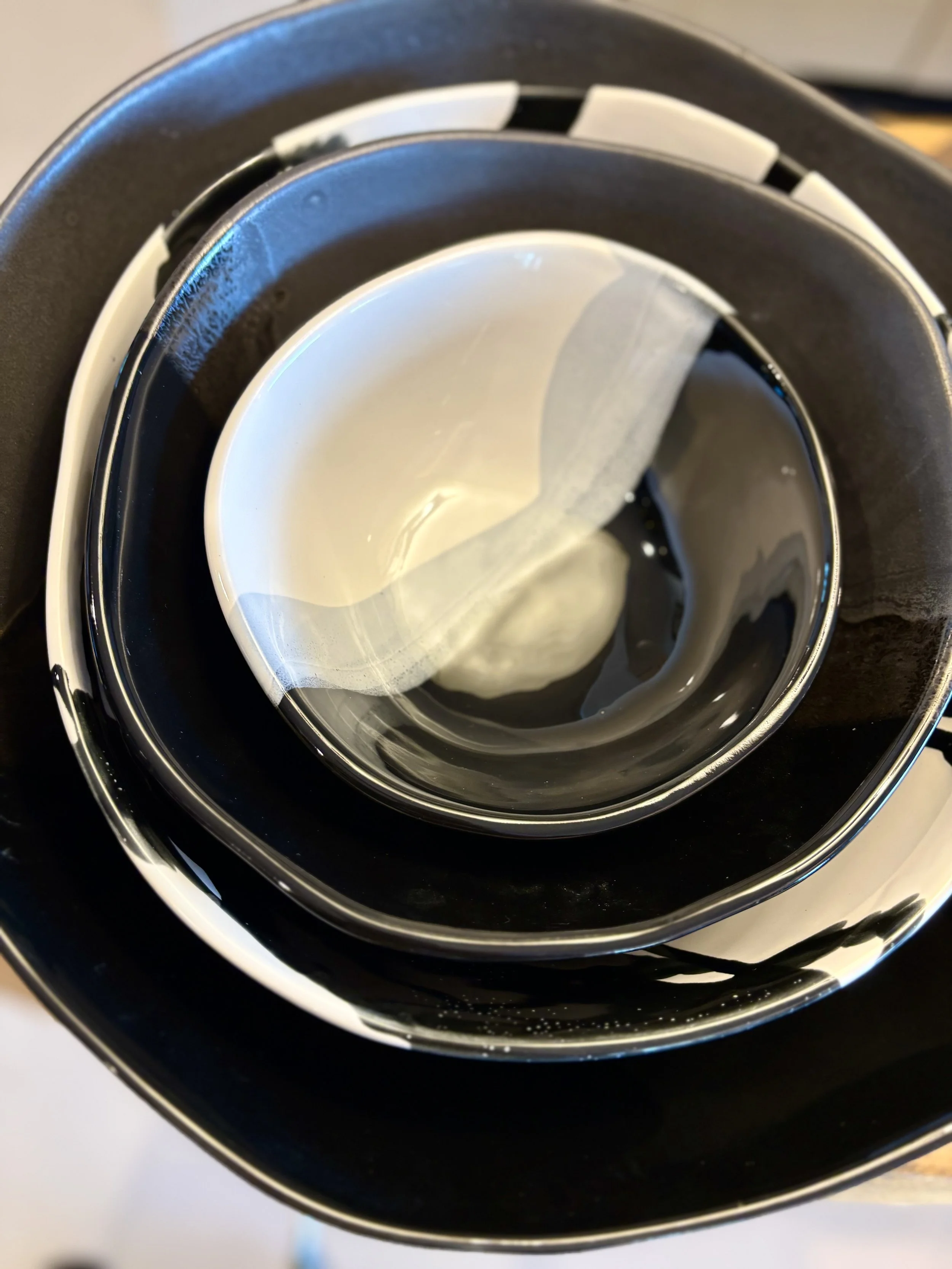 ALEX MARSHALL SET BOWLS FW25.jpg