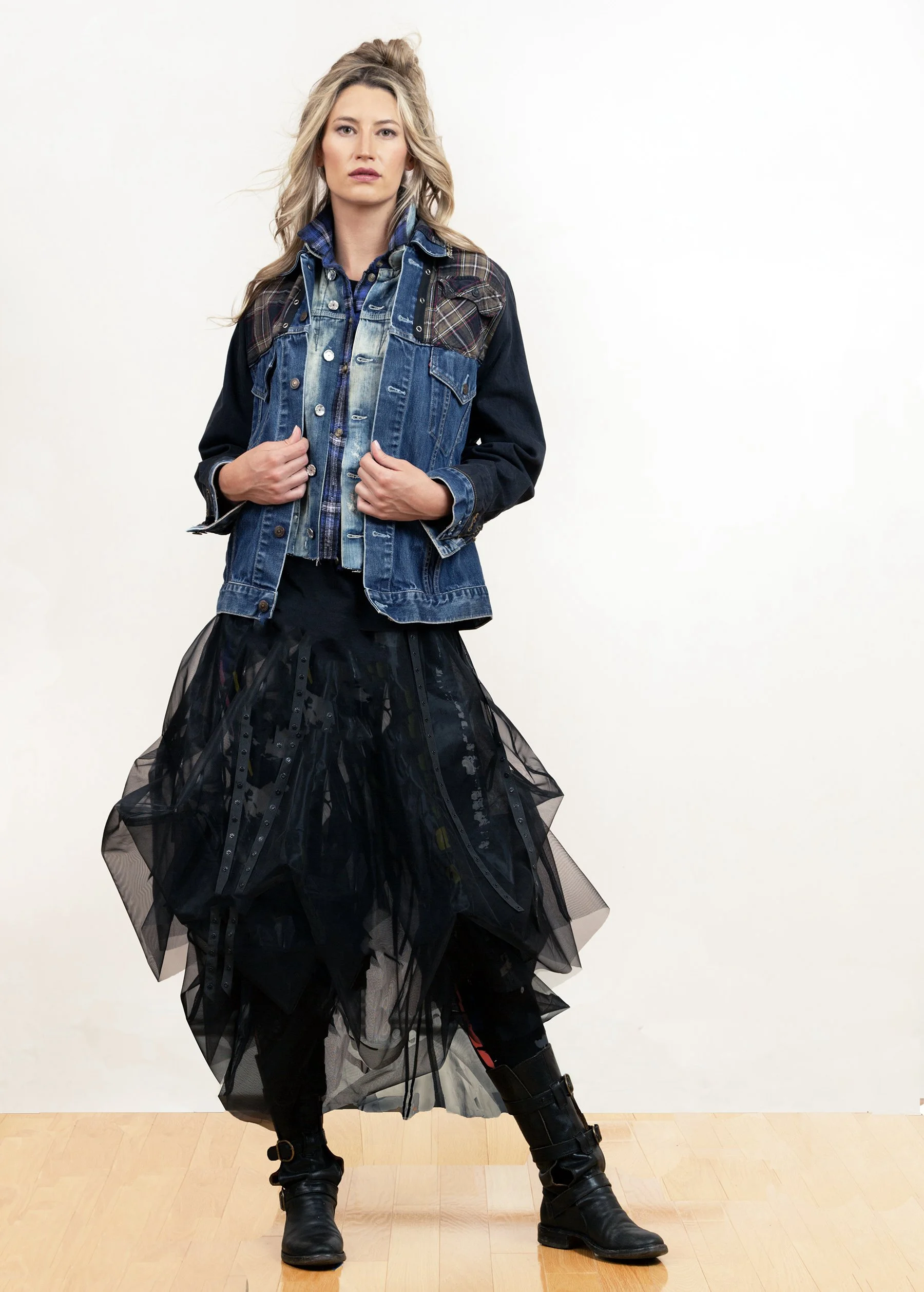 CATHERINE BACON JEAN JKT SUSAN SCHELLING PHOTO 2025.jpg