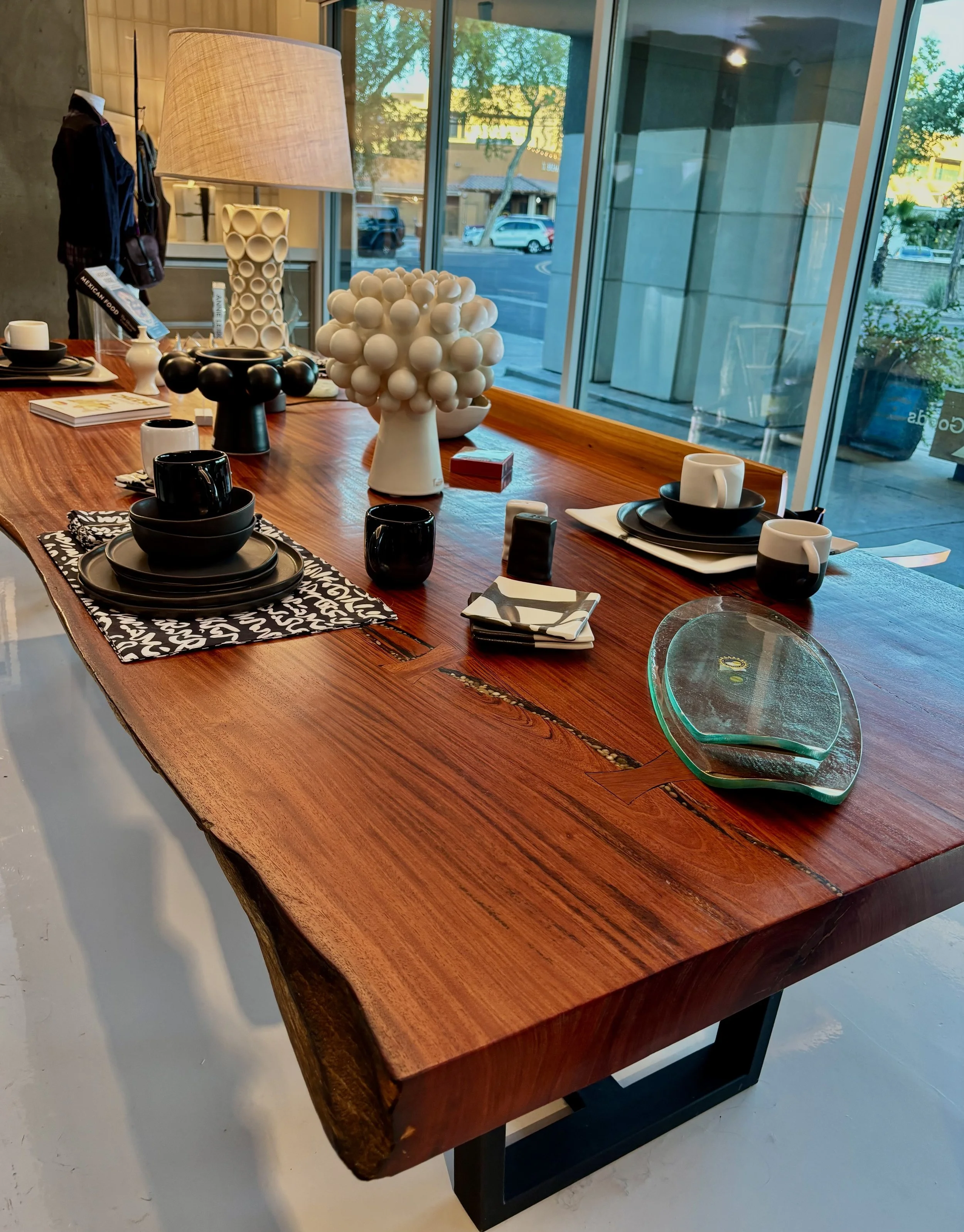 THE MIX DINING TABLE WITH LAMP LOOKING OUTSIDE 26.jpg