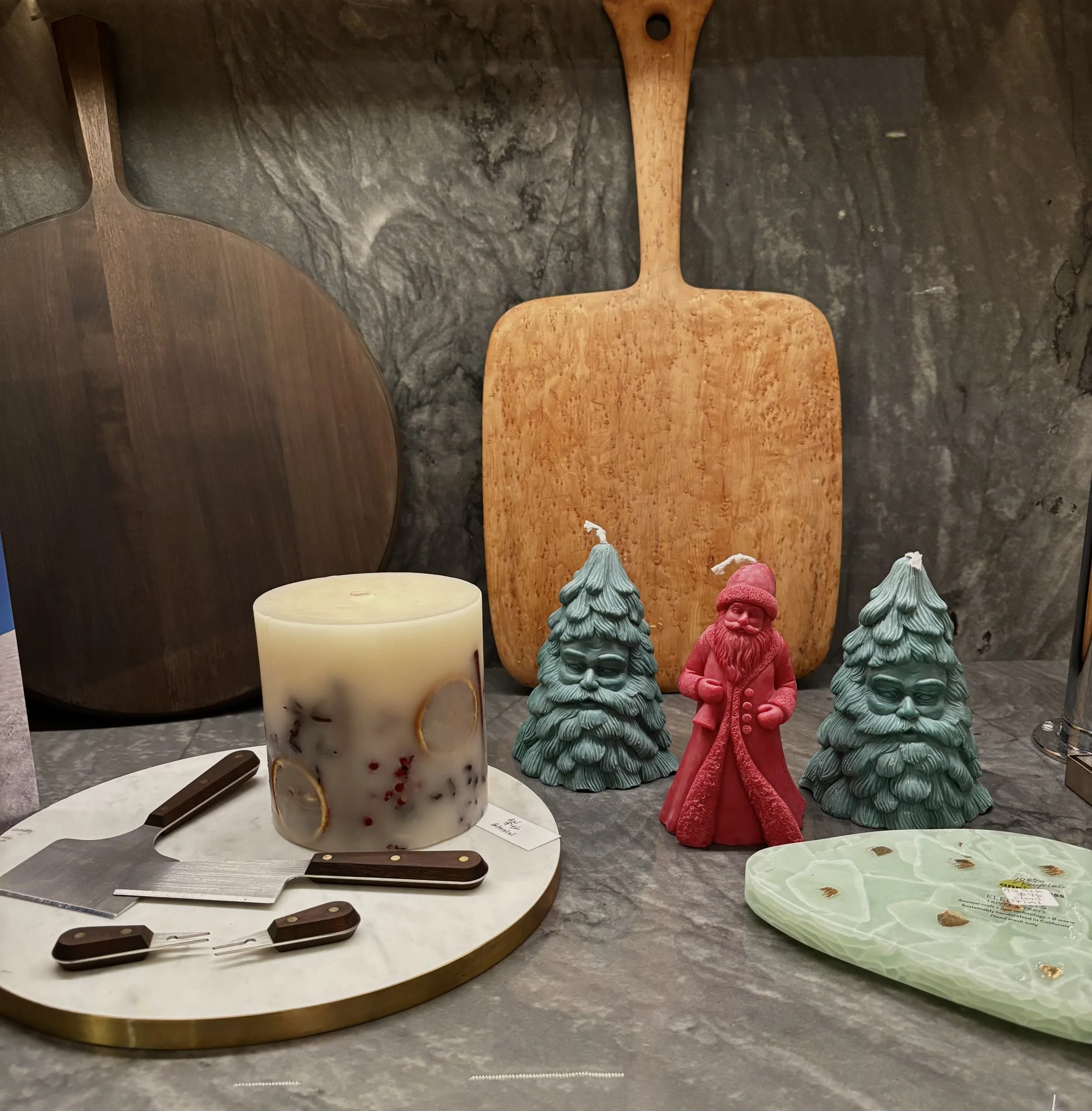 THE MIX GOODS CHEESE SET SANTA CANDLES 25.jpg