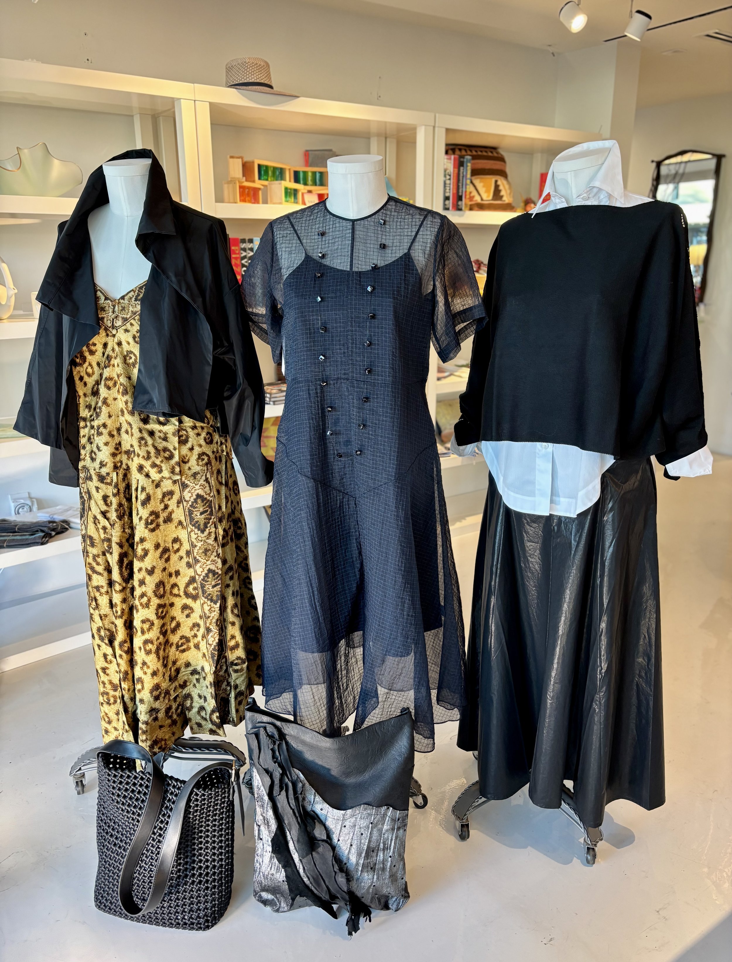 WINDOW THE MIX HOLIDAY 25.jpg