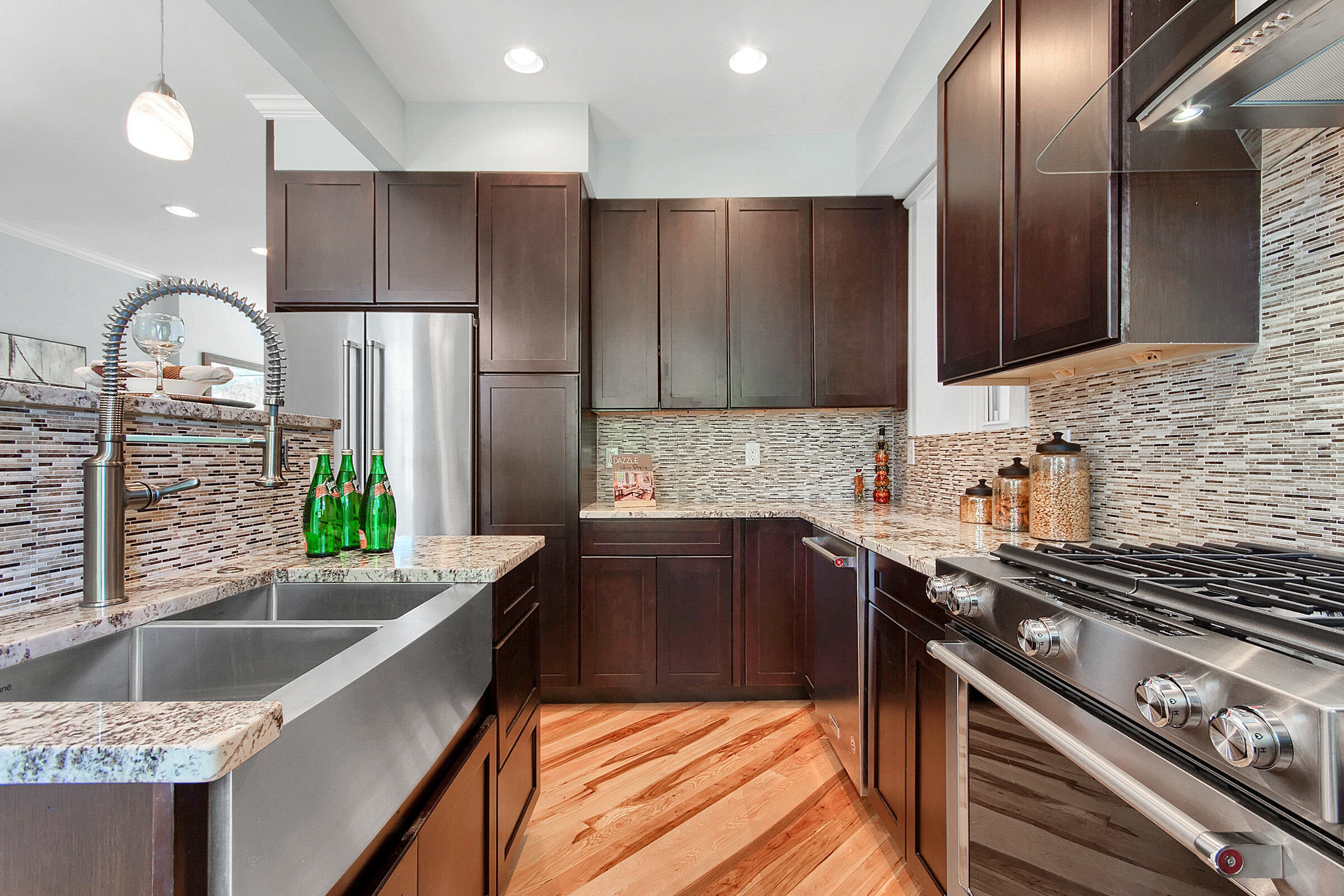 Kitchen_Dining_0017.jpg