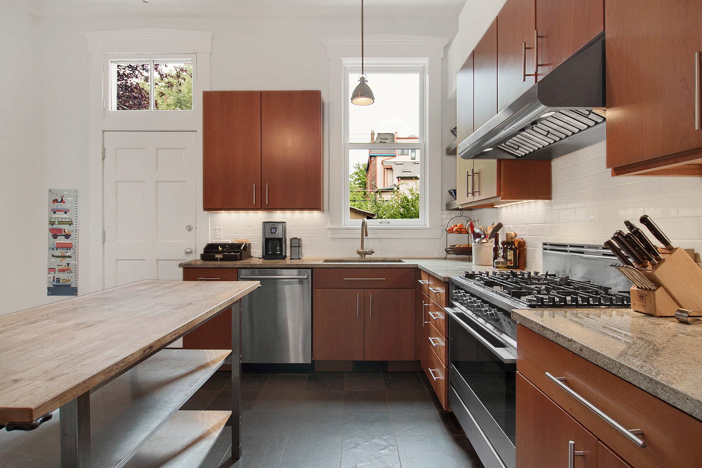Kitchen_Dining_0016.jpg