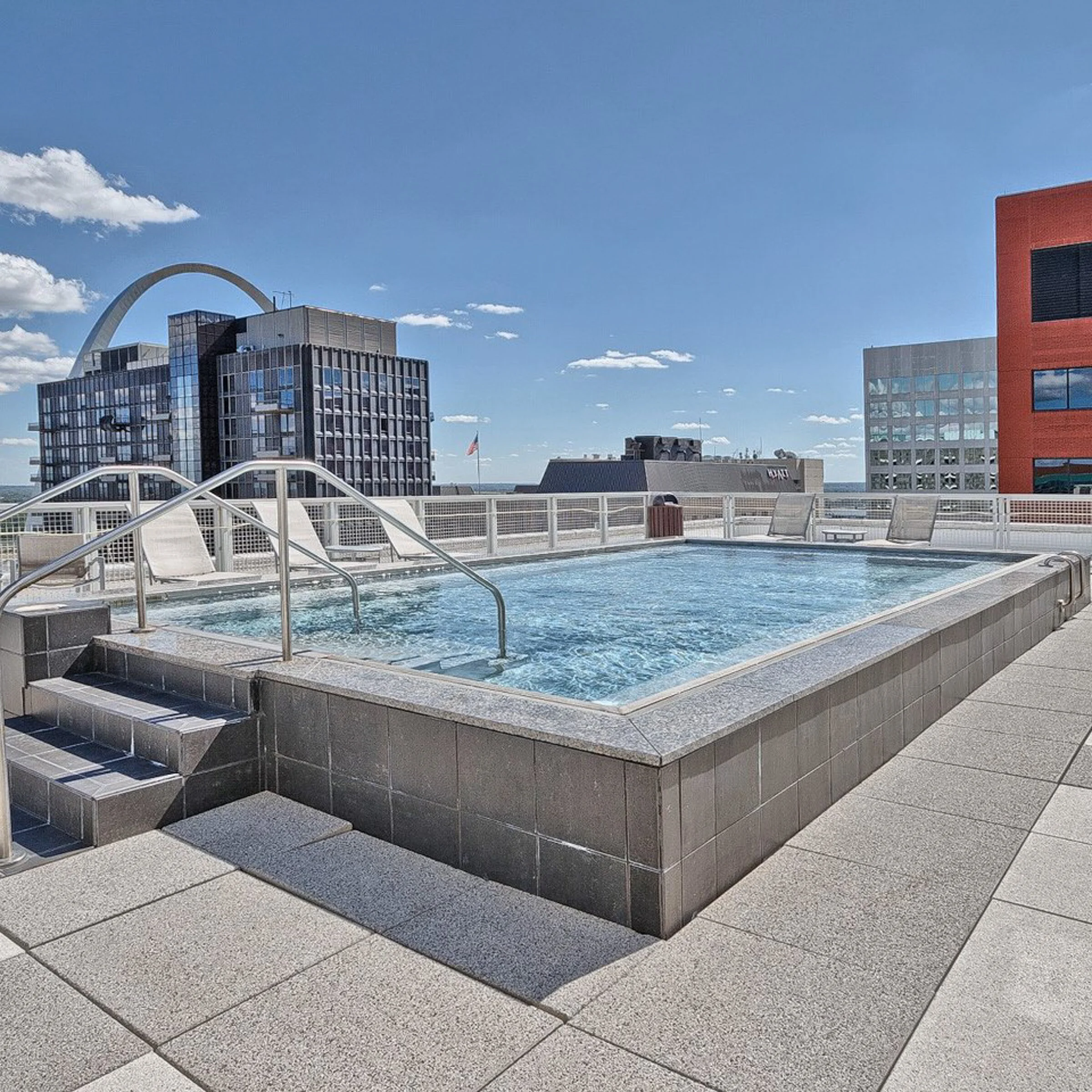 Exterior_0026.jpg