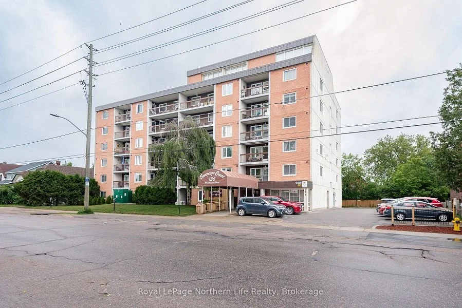 130 Worthington St W 502, North Bay