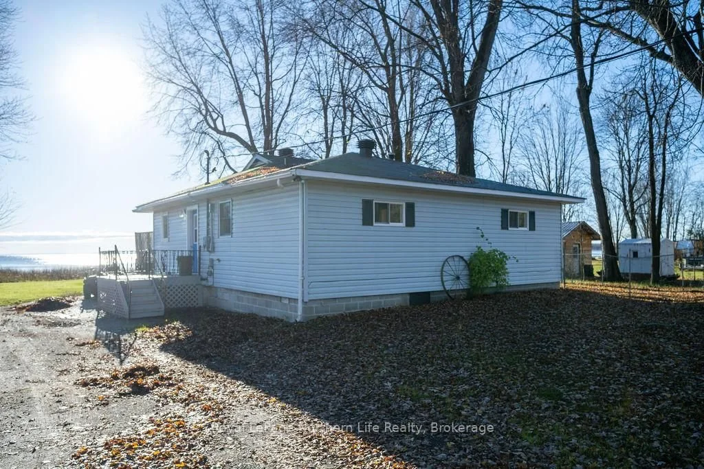 1417 Jocko Point Rd, North Bay