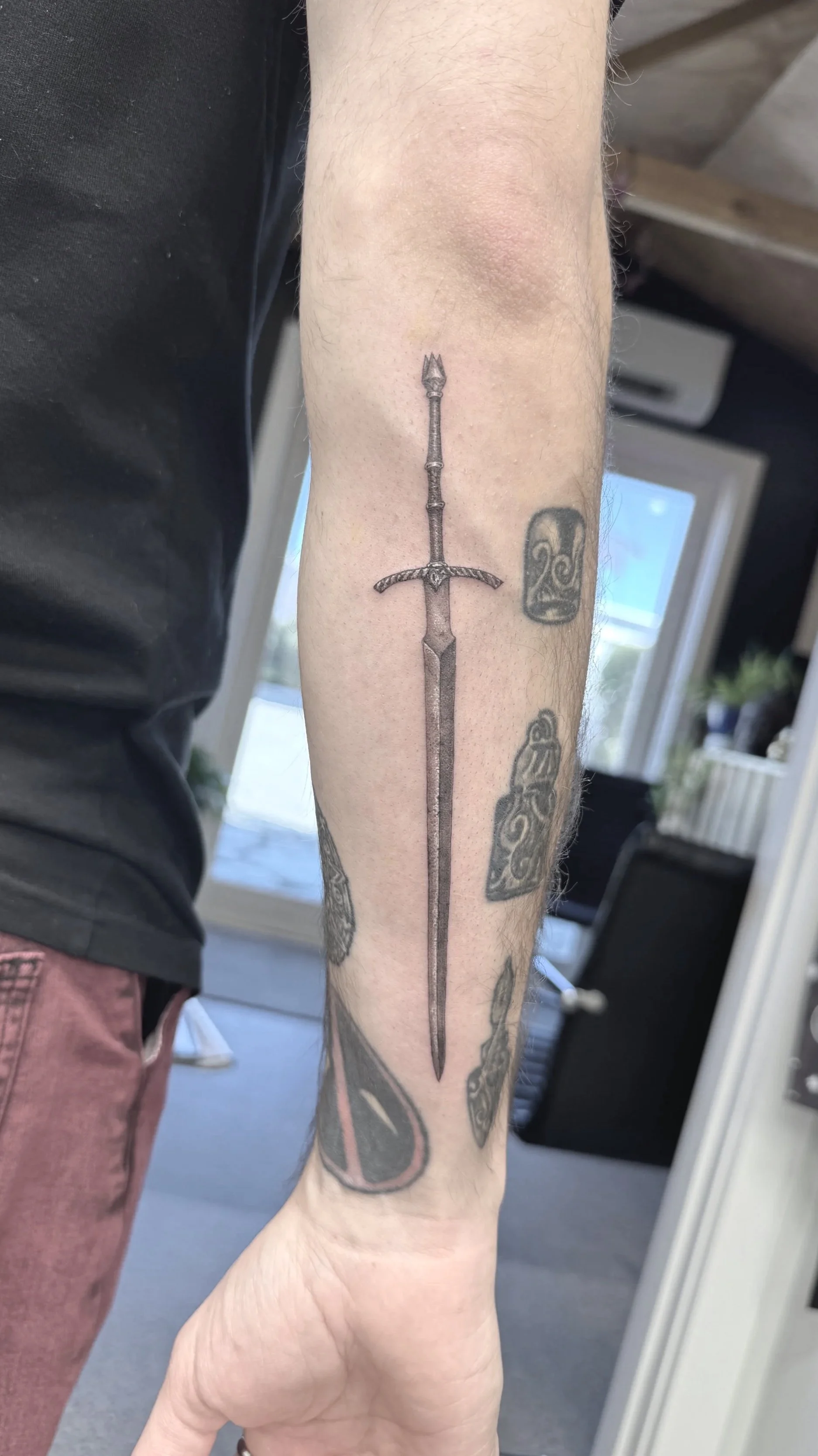 LOTR lord of the rings tattoo Queenstown middle earth tourist activity movie