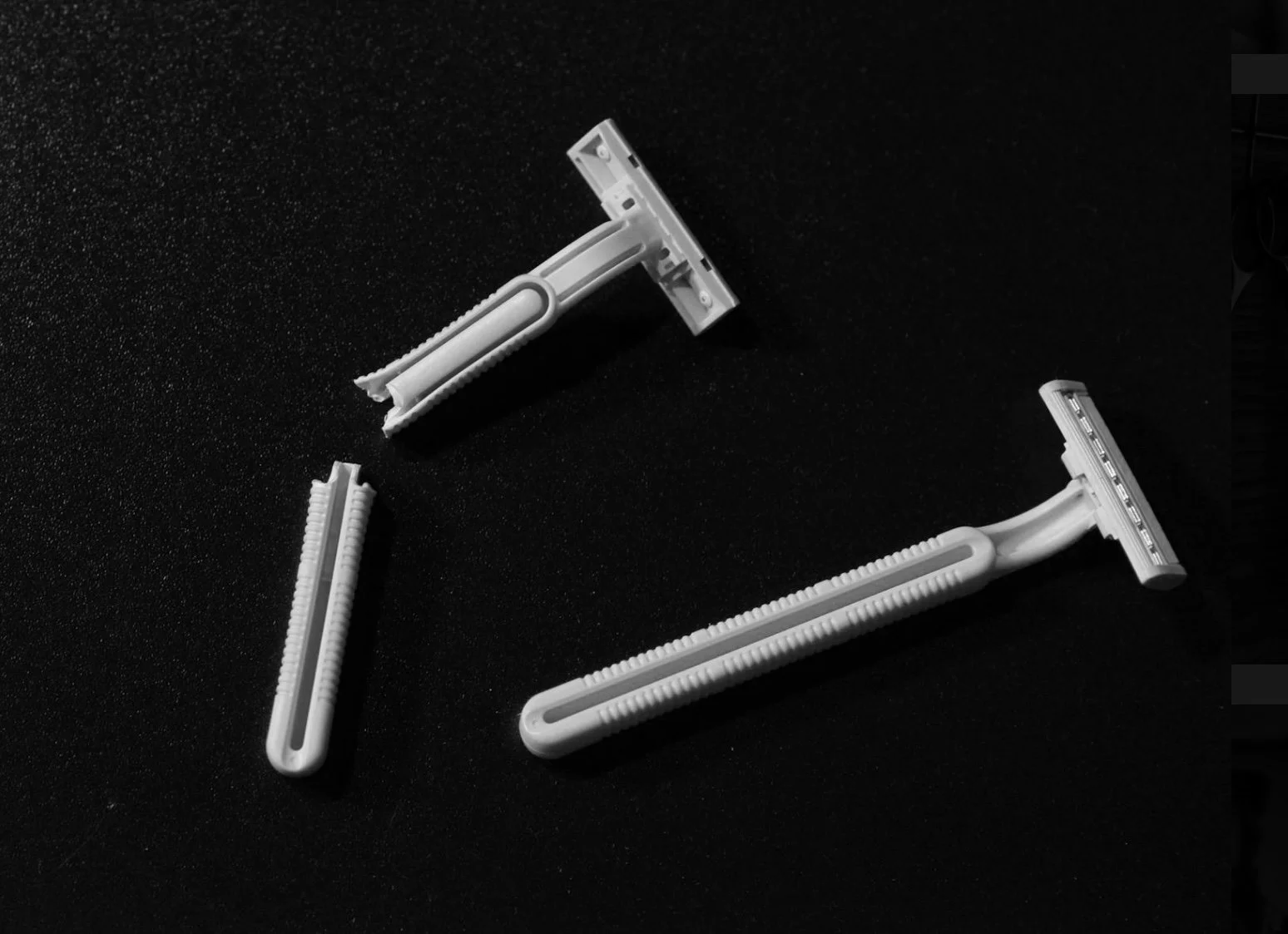 Don’t damage your skin before getting a tattoo