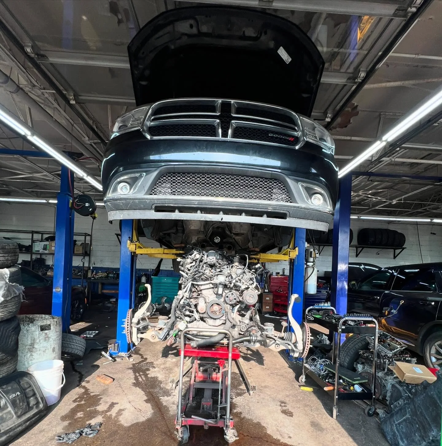 🔧 2016 Dodge Durango Engine Remove + Replace 🚗

📍 4415 E 8 Mile Rd, Warren, Michigan, 48091 

Services Offered:
- Engine diagnostics and repair
- Brake system inspection and maintenance
- Suspension and steering repairs
- Electrical system trouble