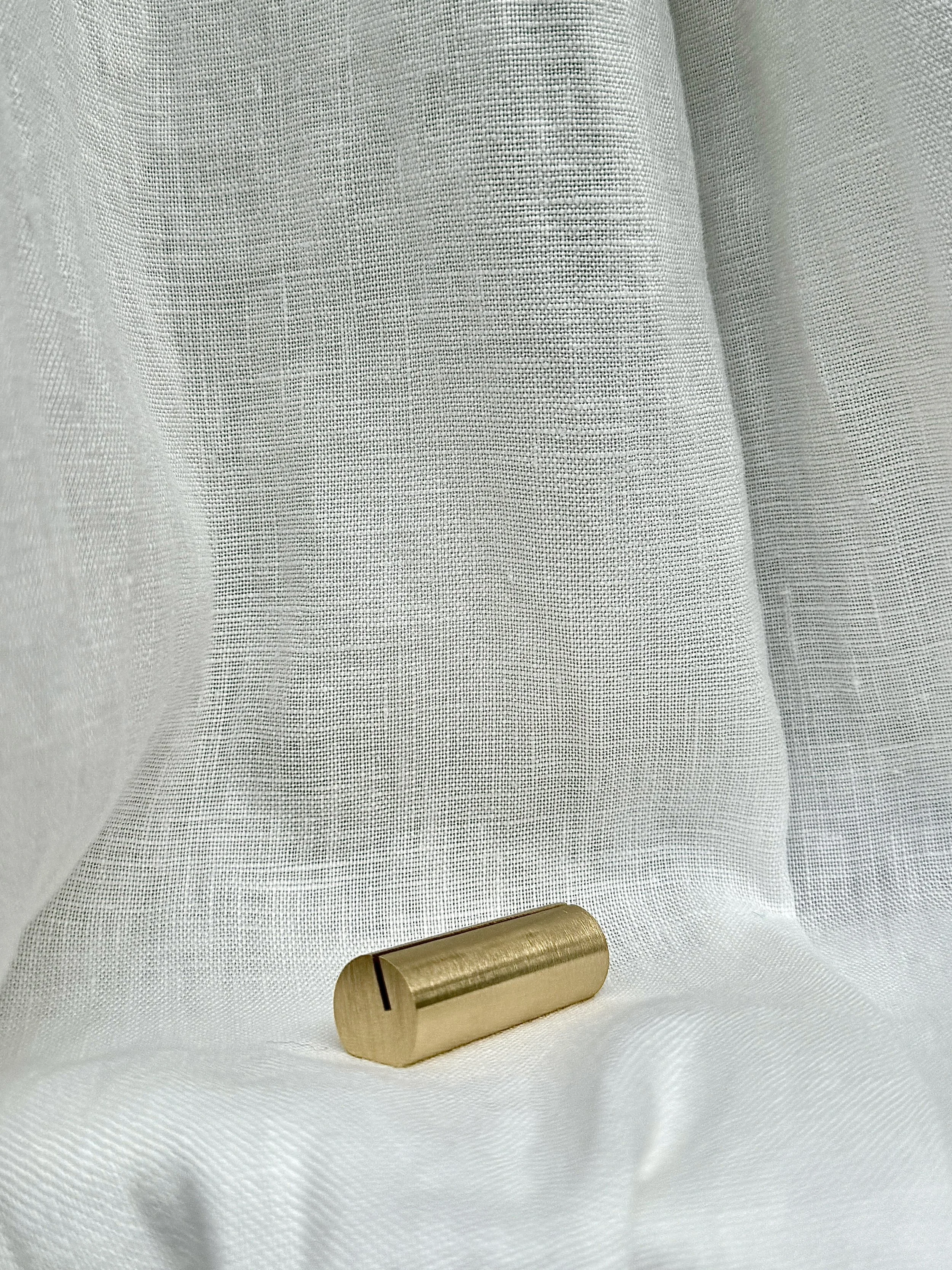 CYLINDER CARD HOLDER