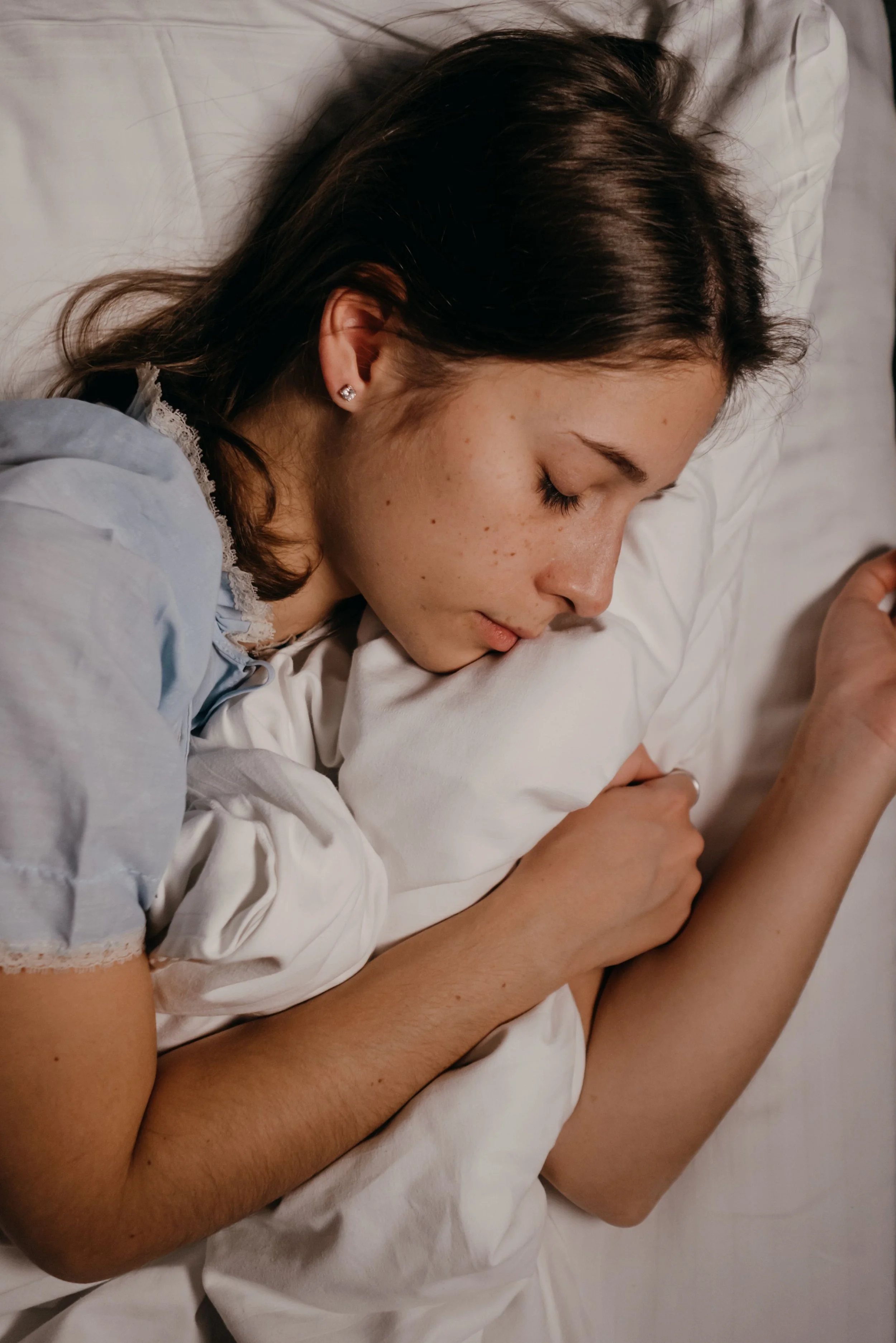 How to Sleep With Back or Neck Pain