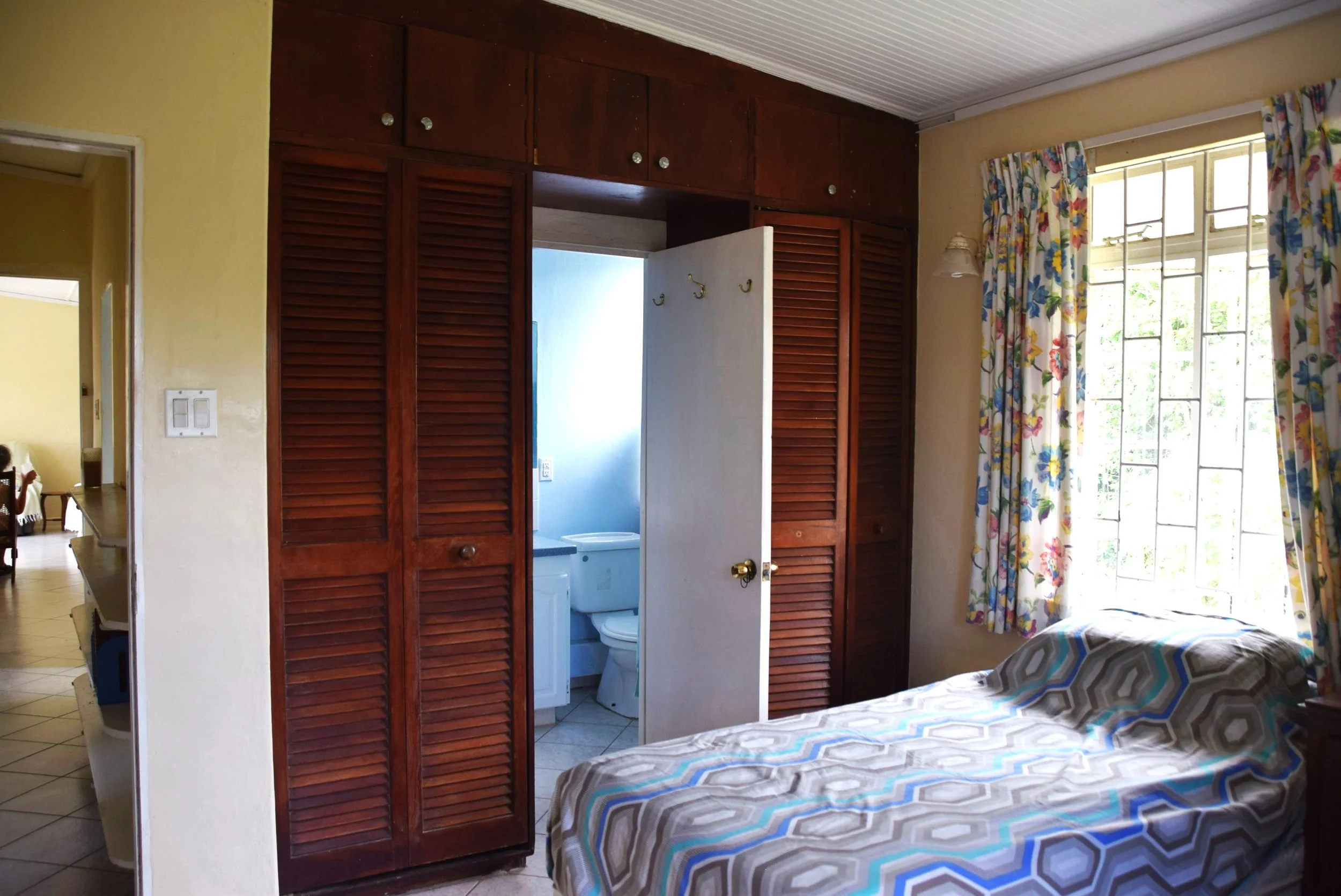 Bedroom 1 to ensuite bathroom